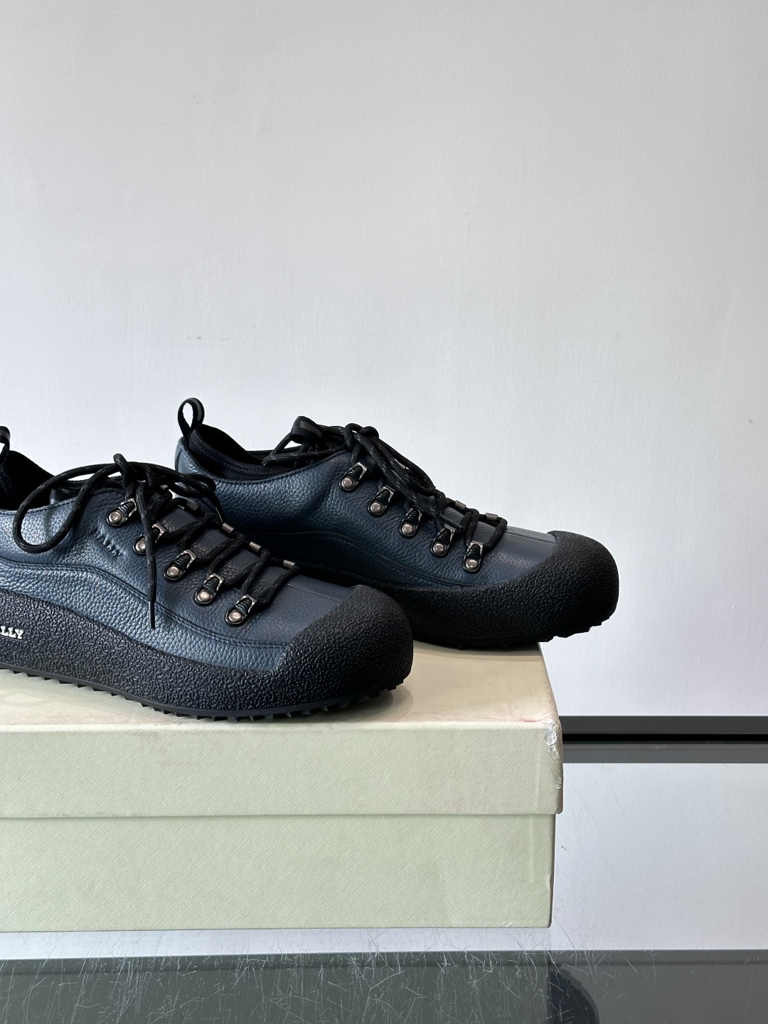 🖤BALLY Modular雪地靴，秋冬新品，采用雾面牛皮+小牛皮拼接，弹力织物鞋口，套脚or系带都OK