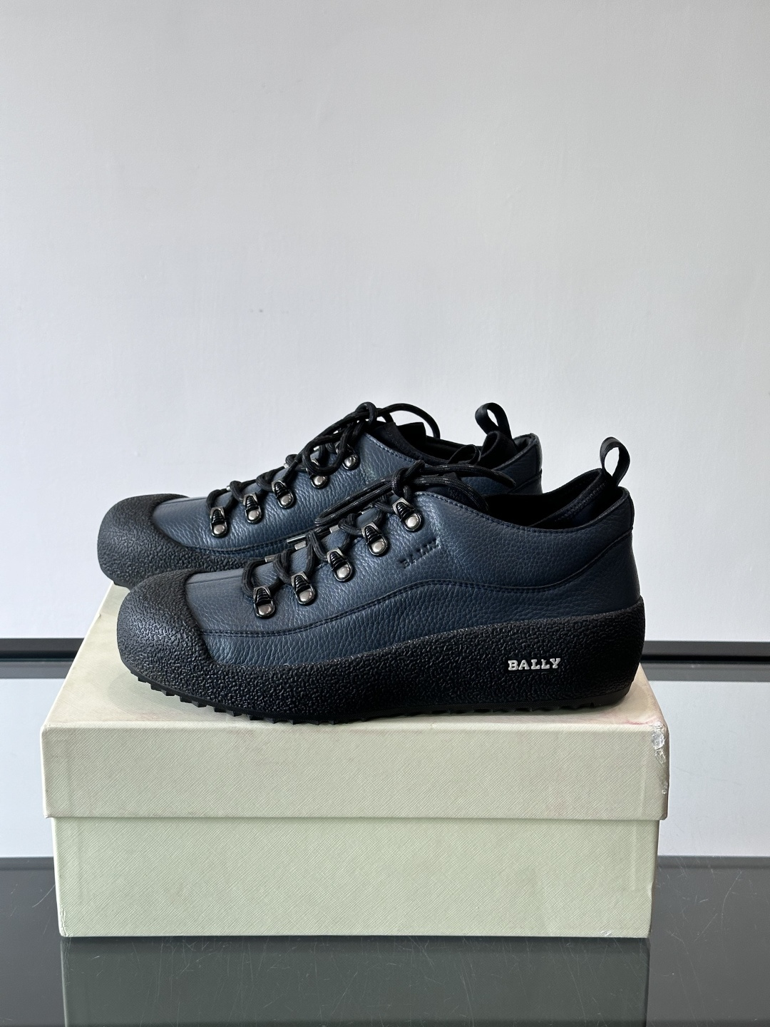 🖤BALLY Modular雪地靴，秋冬新品，采用雾面牛皮+小牛皮拼接，弹力织物鞋口，套脚or系带都OK