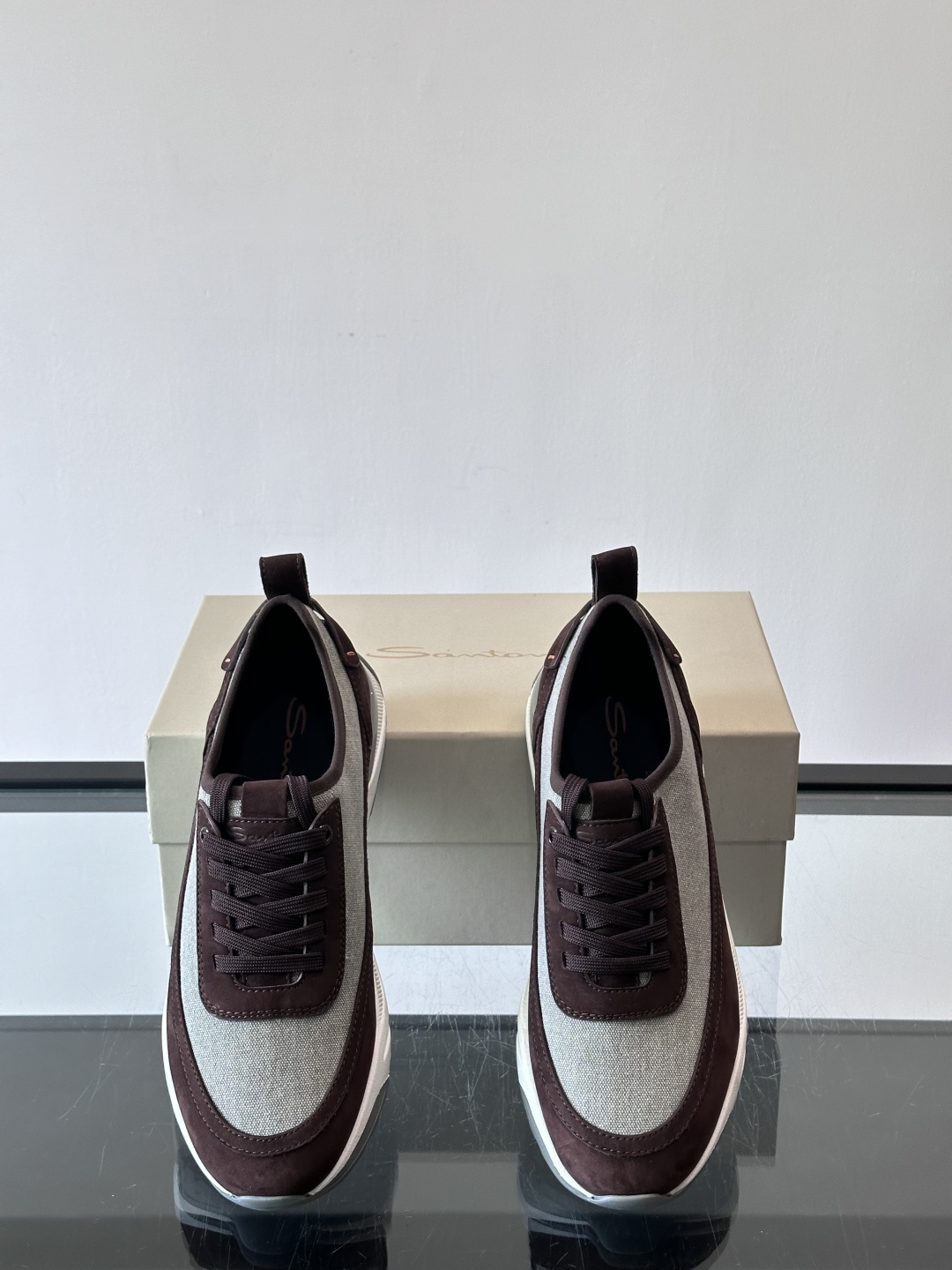 Saucony男士跑鞋​​💙Saucony这款跑鞋，采用CORDURA织物，防泼水又耐磨，雨天通勤也OK