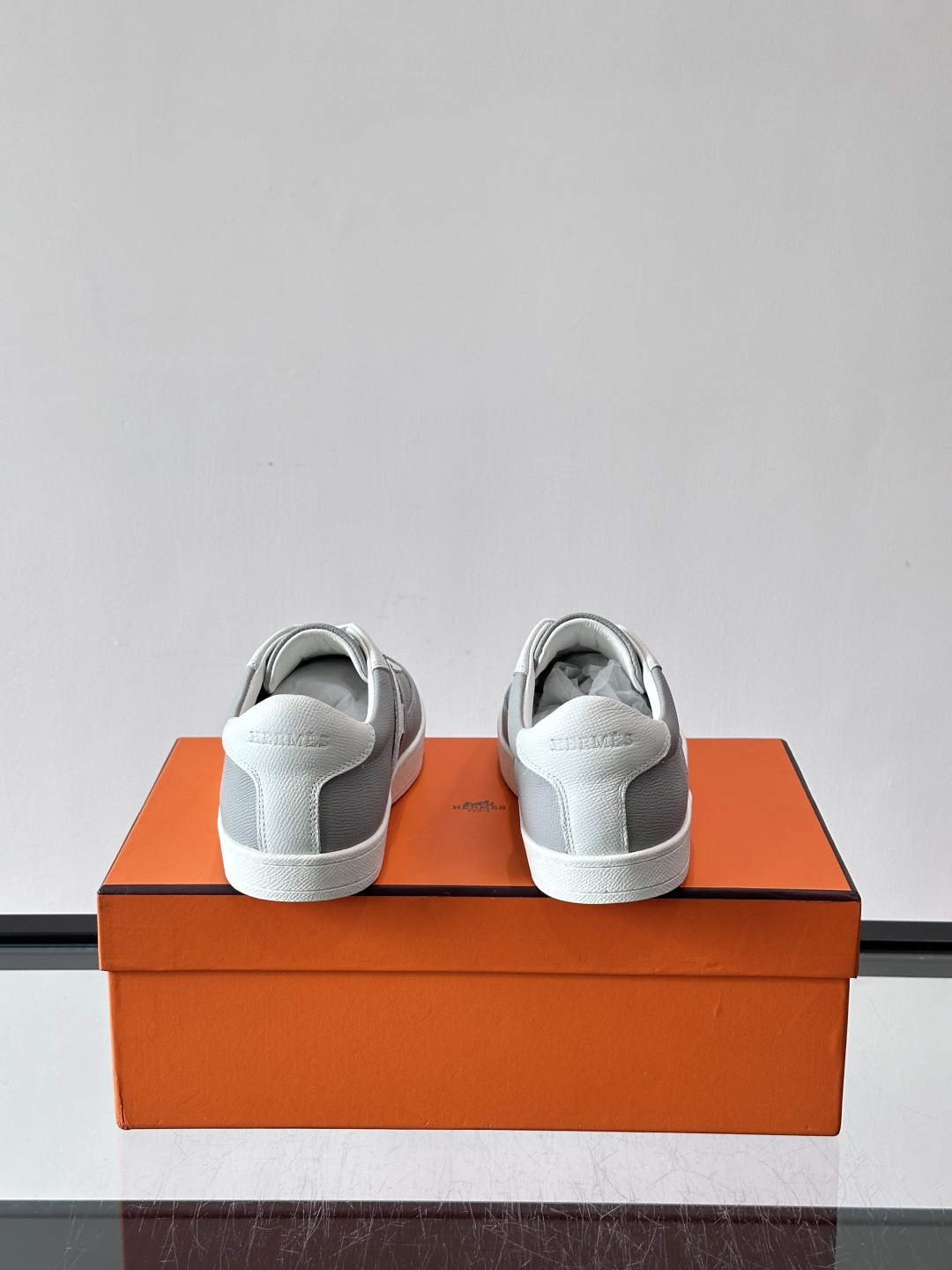 👟Hermes男士德训鞋，侧面“H”标志超有辨识度，简约又时髦！织物➕牛皮拼接，透气又耐穿，橡胶鞋底抓地