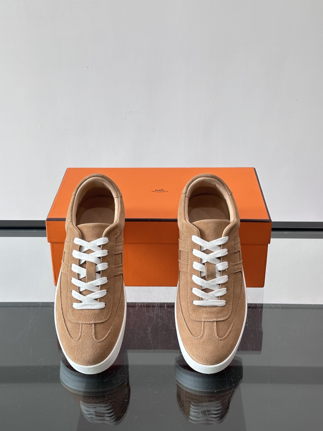 👟Hermes男士德训鞋，侧面“H”标志超有辨识度，简约又时髦！织物➕牛皮拼接，透气又耐穿，橡胶鞋底抓地