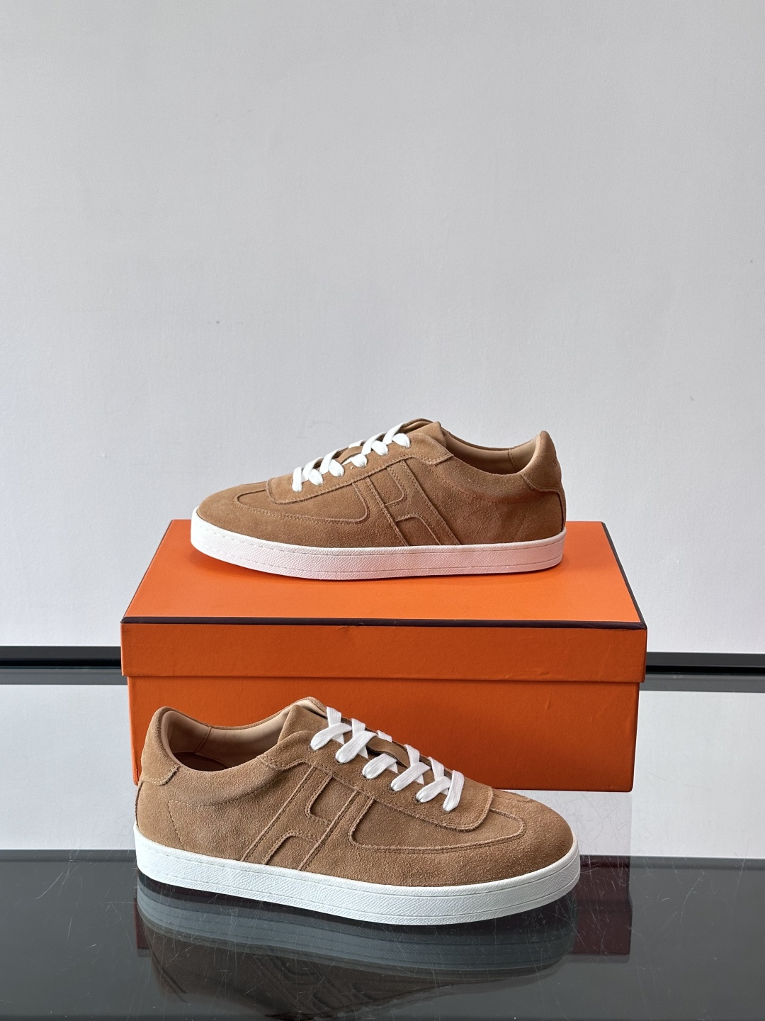 👟Hermes男士德训鞋，侧面“H”标志超有辨识度，简约又时髦！织物➕牛皮拼接，透气又耐穿，橡胶鞋底抓地