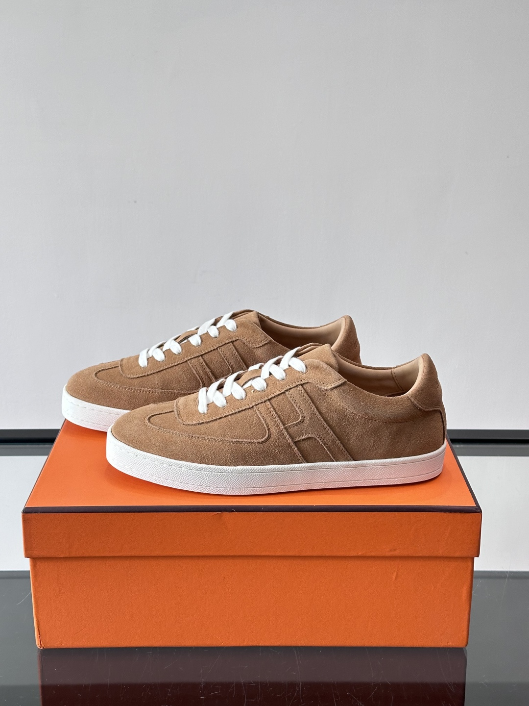 👟Hermes男士德训鞋，侧面“H”标志超有辨识度，简约又时髦！织物➕牛皮拼接，透气又耐穿，橡胶鞋底抓地