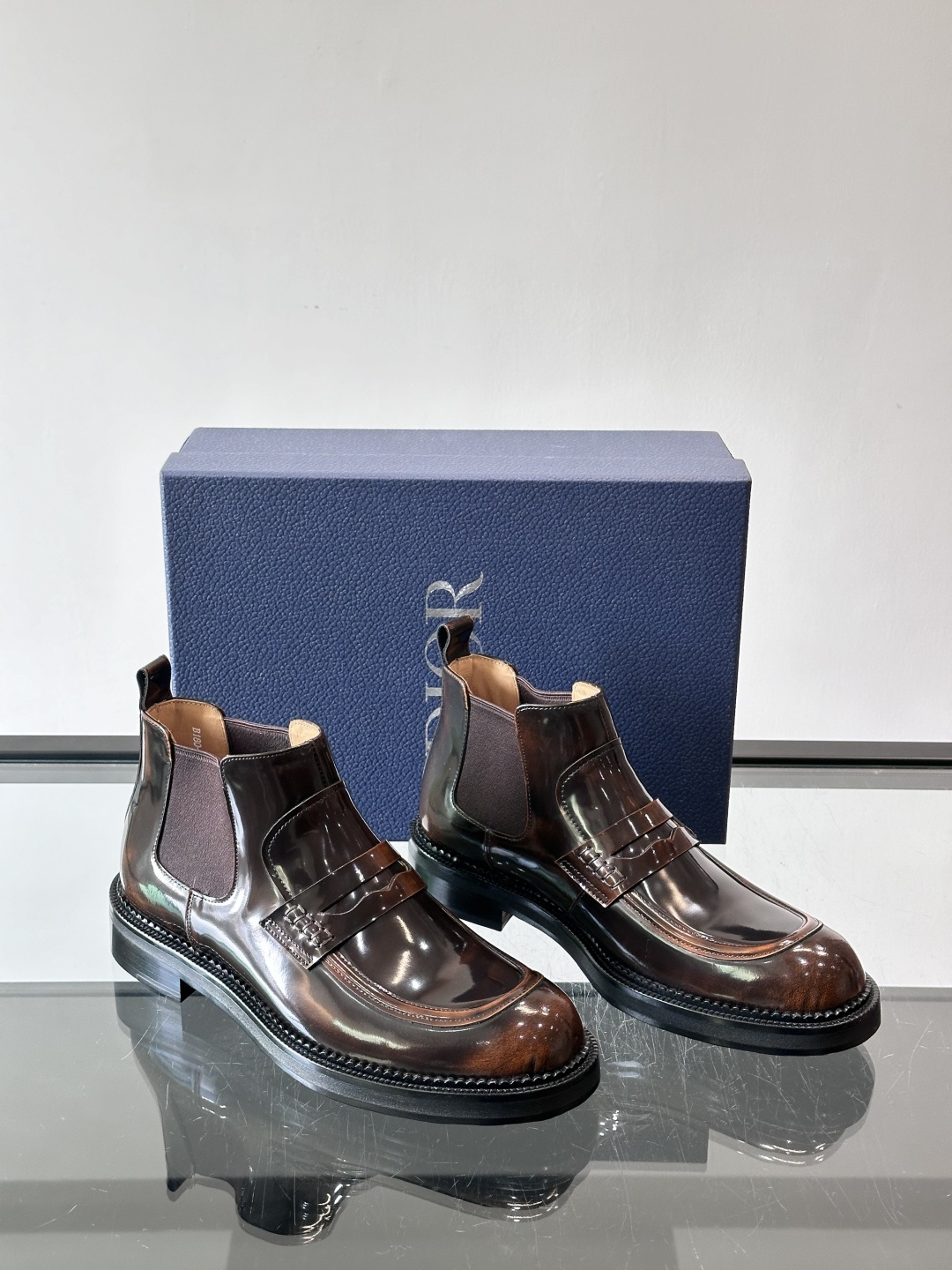 ◾️▫️Dio～r奢品男士高帮靴，纯手工制作，内外均为进口头层牛皮，高端精品精湛工艺，意大利进口双层真皮