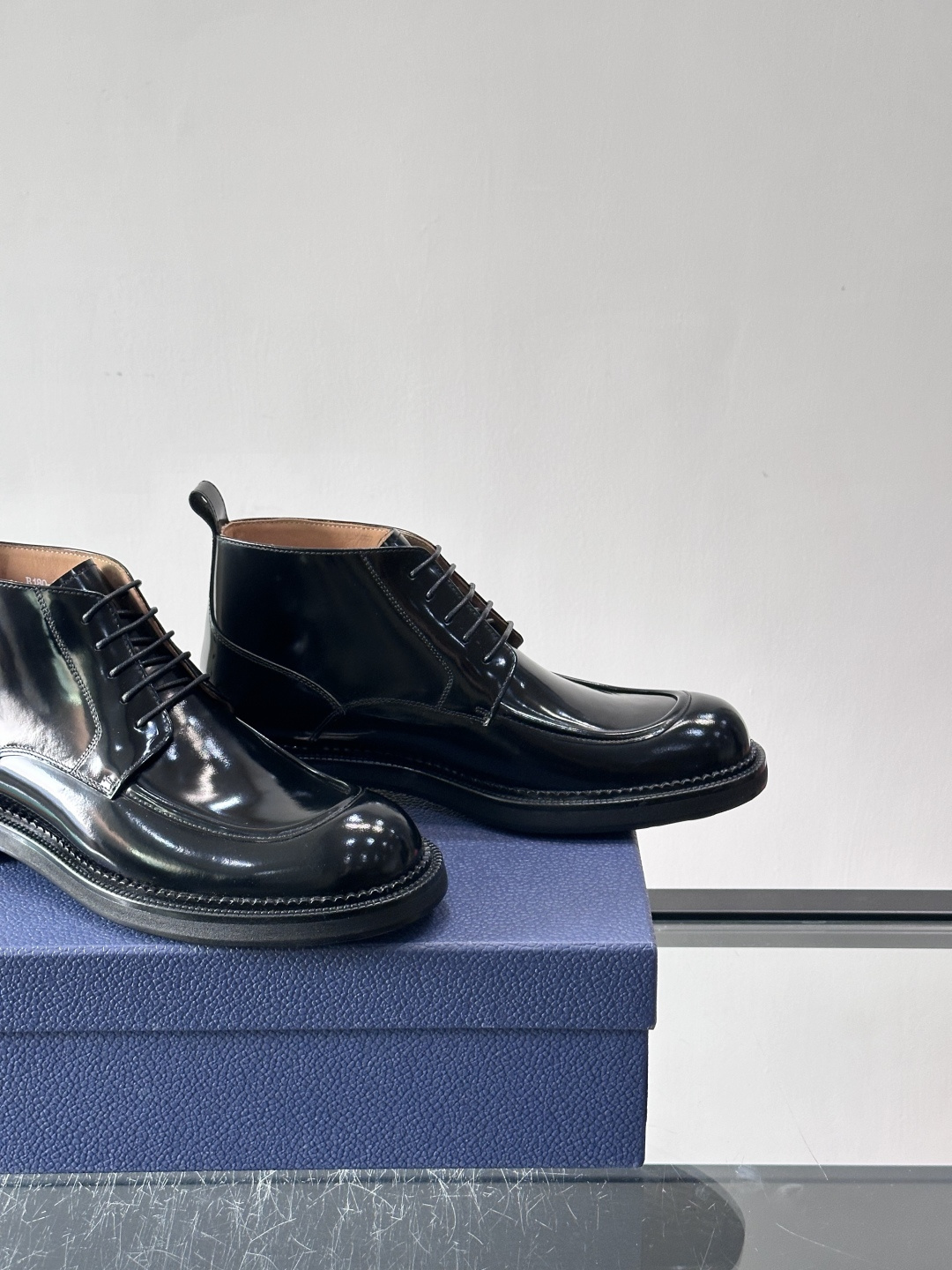 ◾️▫️Dio～r奢品男士高帮靴，纯手工制作，内外均为进口头层牛皮，高端精品精湛工艺，意大利进口双层真皮
