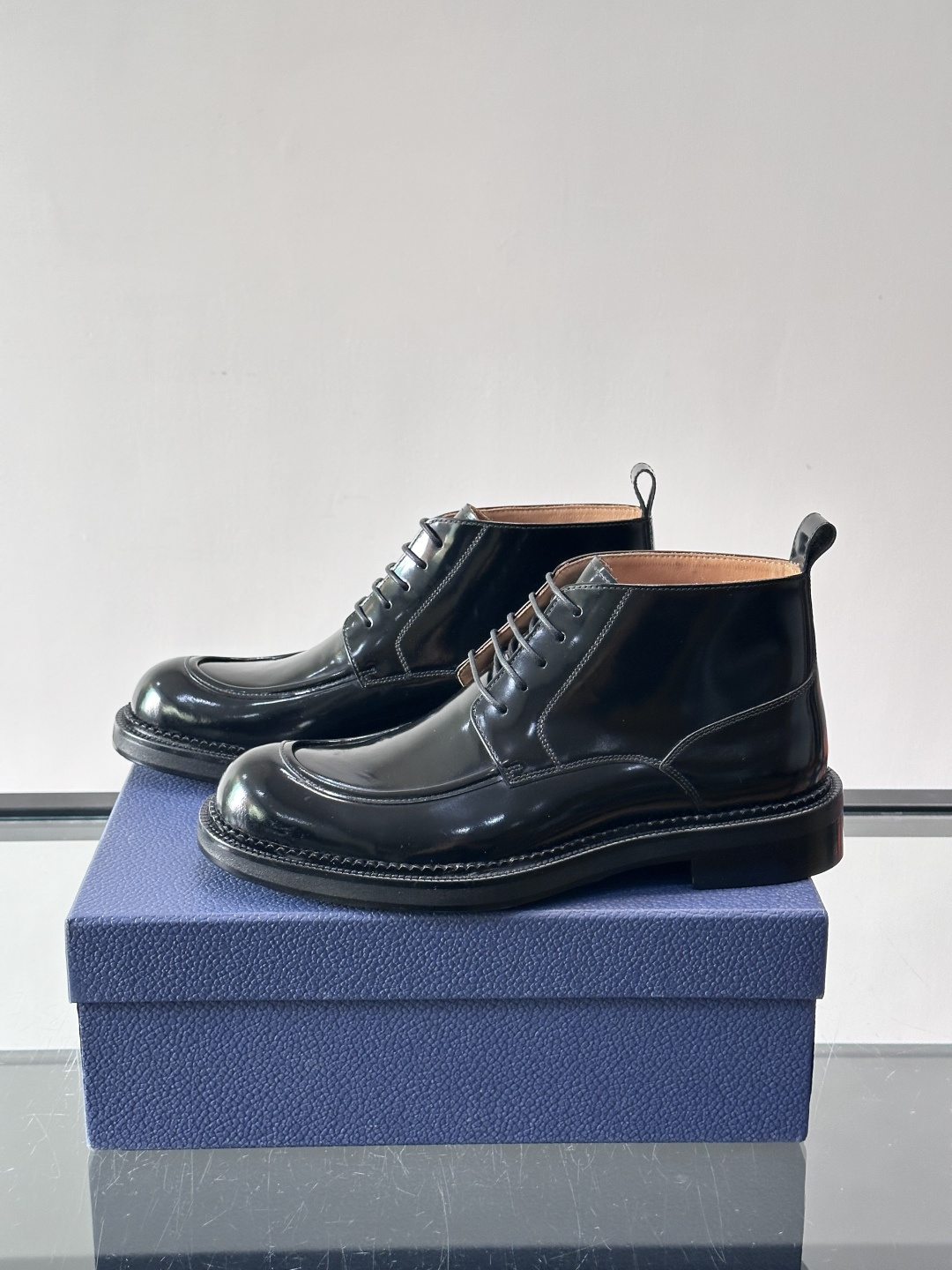 ◾️▫️Dio～r奢品男士高帮靴，纯手工制作，内外均为进口头层牛皮，高端精品精湛工艺，意大利进口双层真皮