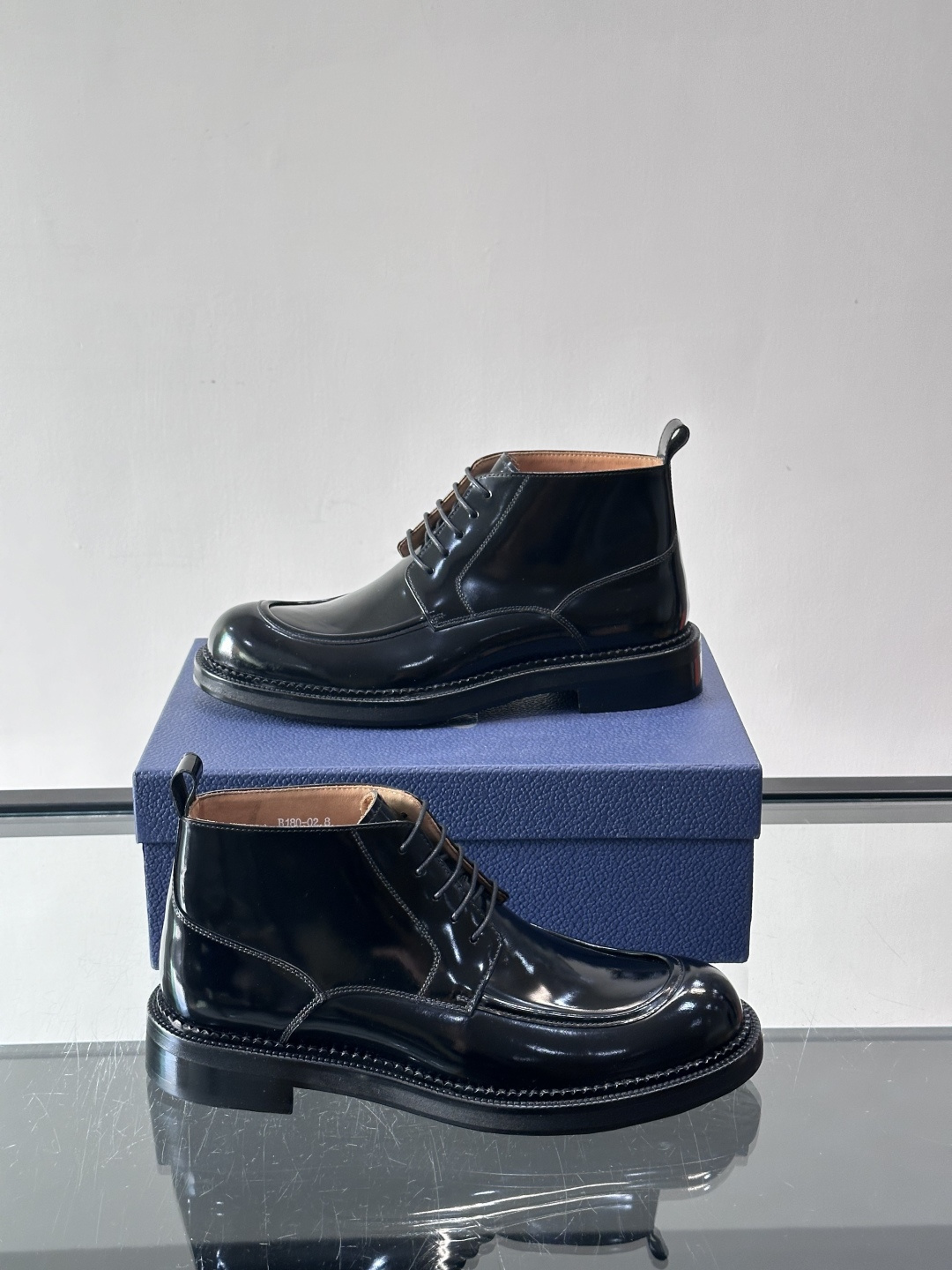 ◾️▫️Dio～r奢品男士高帮靴，纯手工制作，内外均为进口头层牛皮，高端精品精湛工艺，意大利进口双层真皮