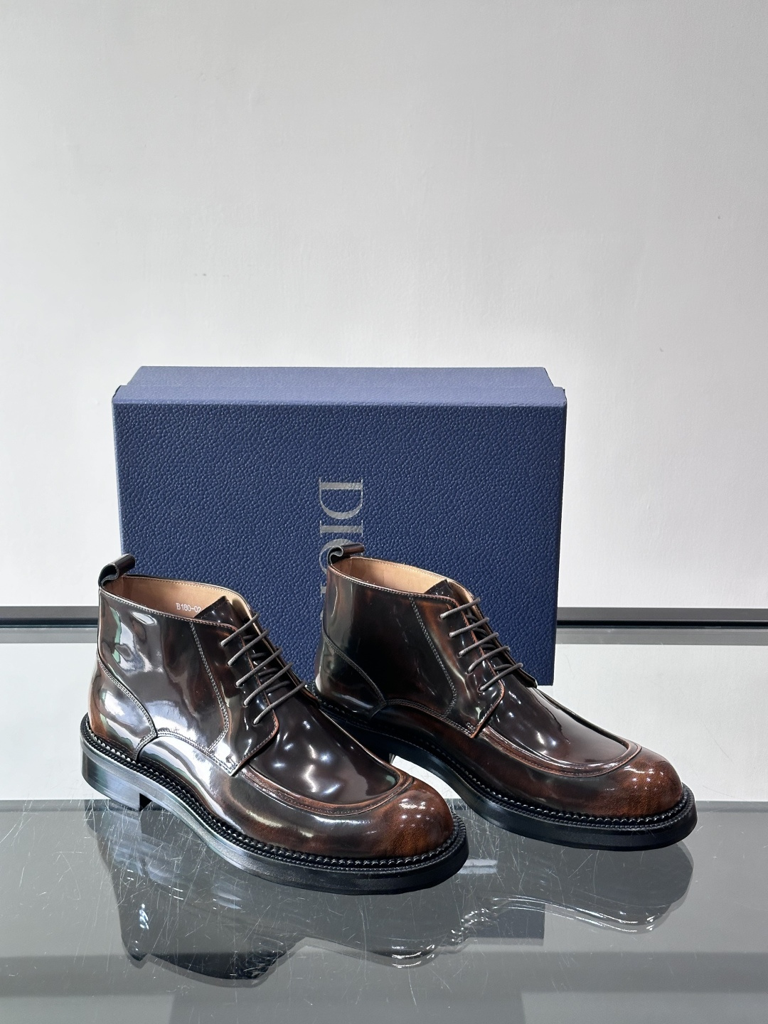 ◾️▫️Dio～r奢品男士高帮靴，纯手工制作，内外均为进口头层牛皮，高端精品精湛工艺，意大利进口双层真皮