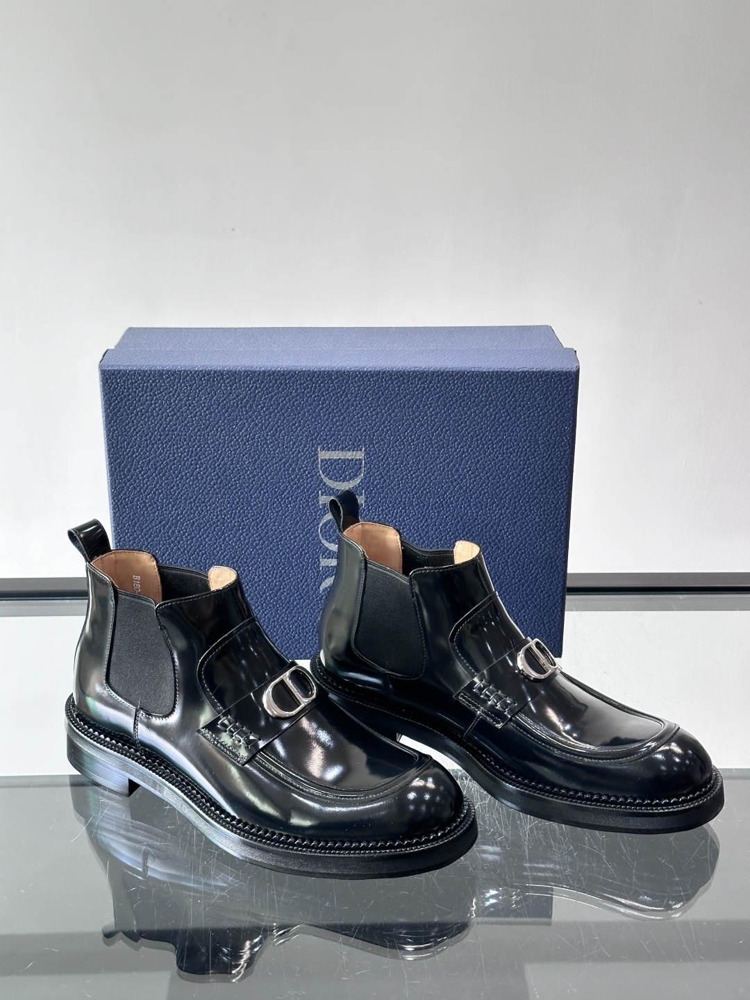 ◾️▫️Dio～r奢品男士高帮靴，纯手工制作，内外均为进口头层牛皮，高端精品精湛工艺，意大利进口双层真皮
