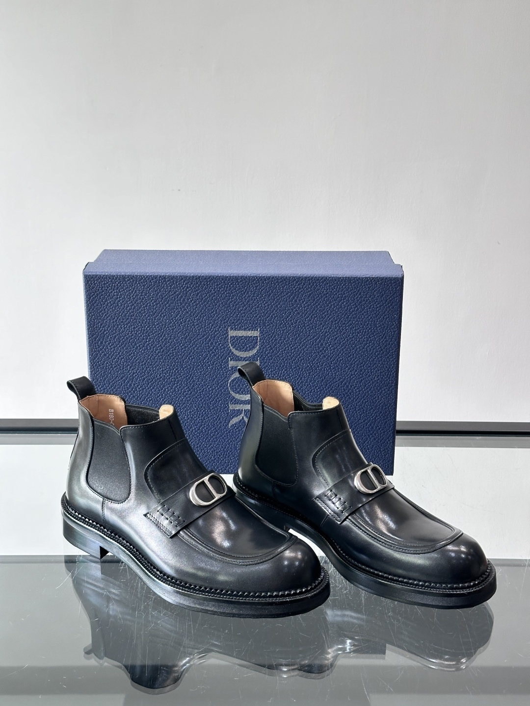 ◾️▫️Dio～r奢品男士高帮靴，纯手工制作，内外均为进口头层牛皮，高端精品精湛工艺，意大利进口双层真皮