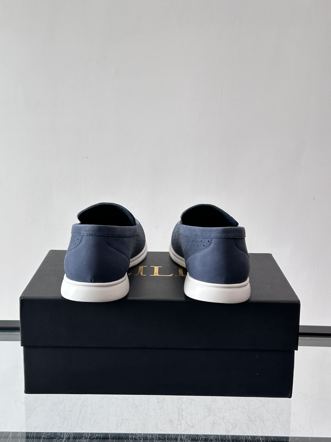 ZILLI法国顶奢男鞋👞ZILLI目之所及‼️简约风貌随心而行。‼️神形兼备，谱写男士魅力。👀棱角之间，