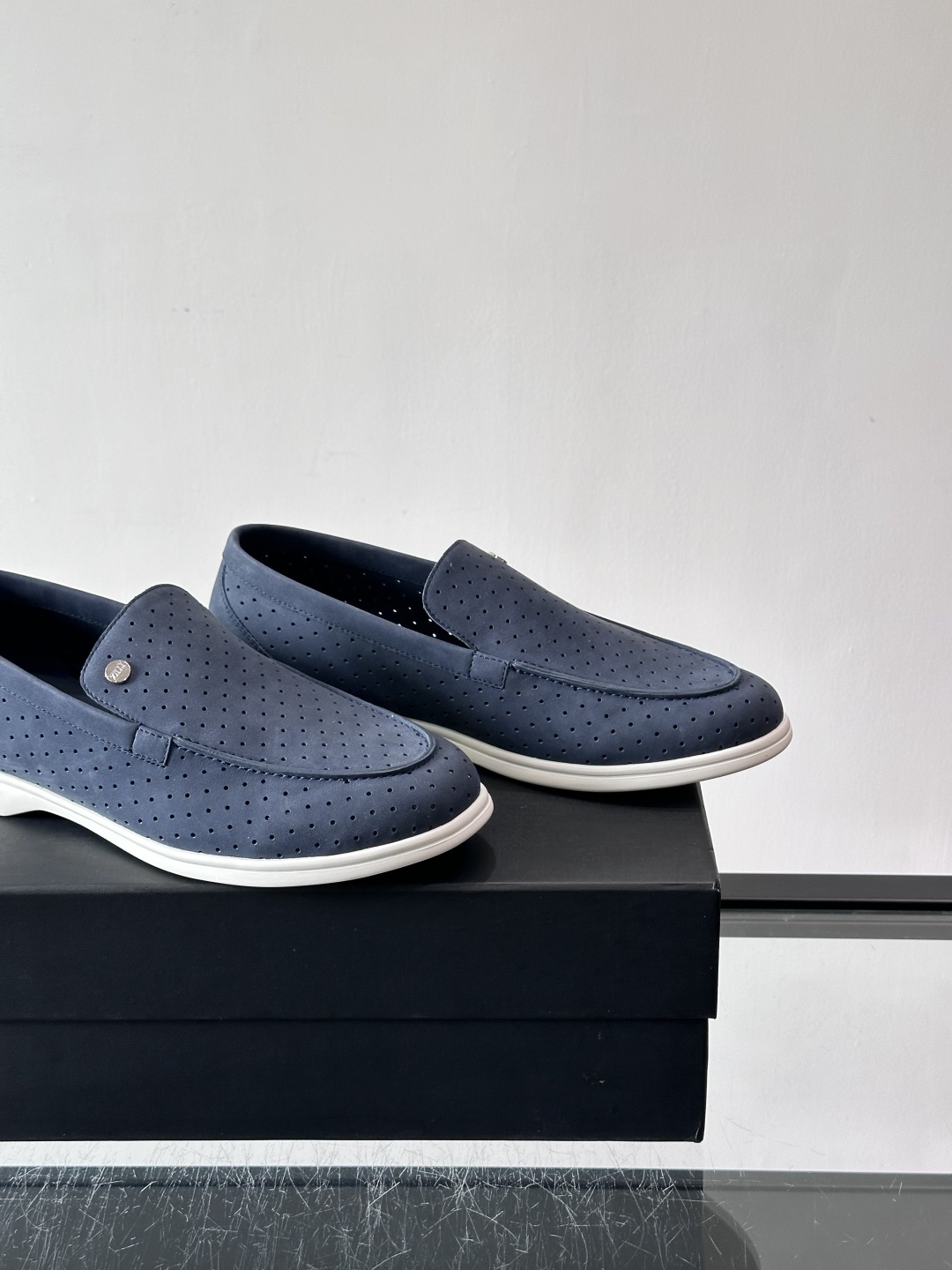 ZILLI法国顶奢男鞋👞ZILLI目之所及‼️简约风貌随心而行。‼️神形兼备，谱写男士魅力。👀棱角之间，