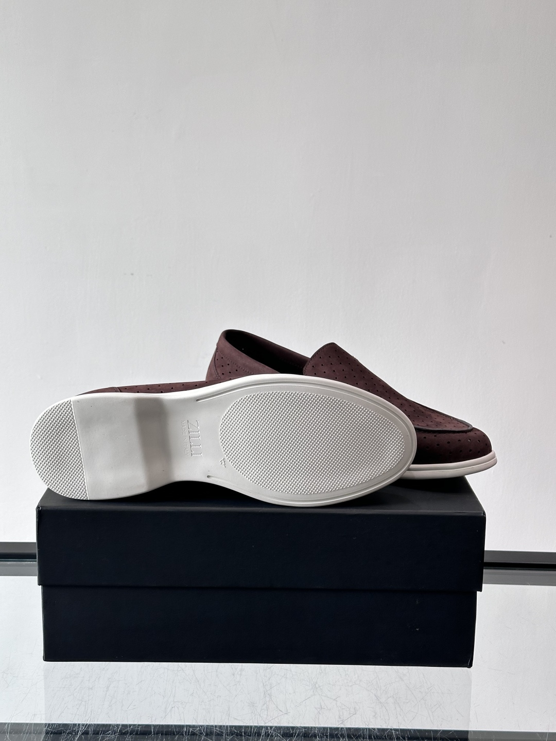 ZILLI法国顶奢男鞋👞ZILLI目之所及‼️简约风貌随心而行。‼️神形兼备，谱写男士魅力。👀棱角之间，