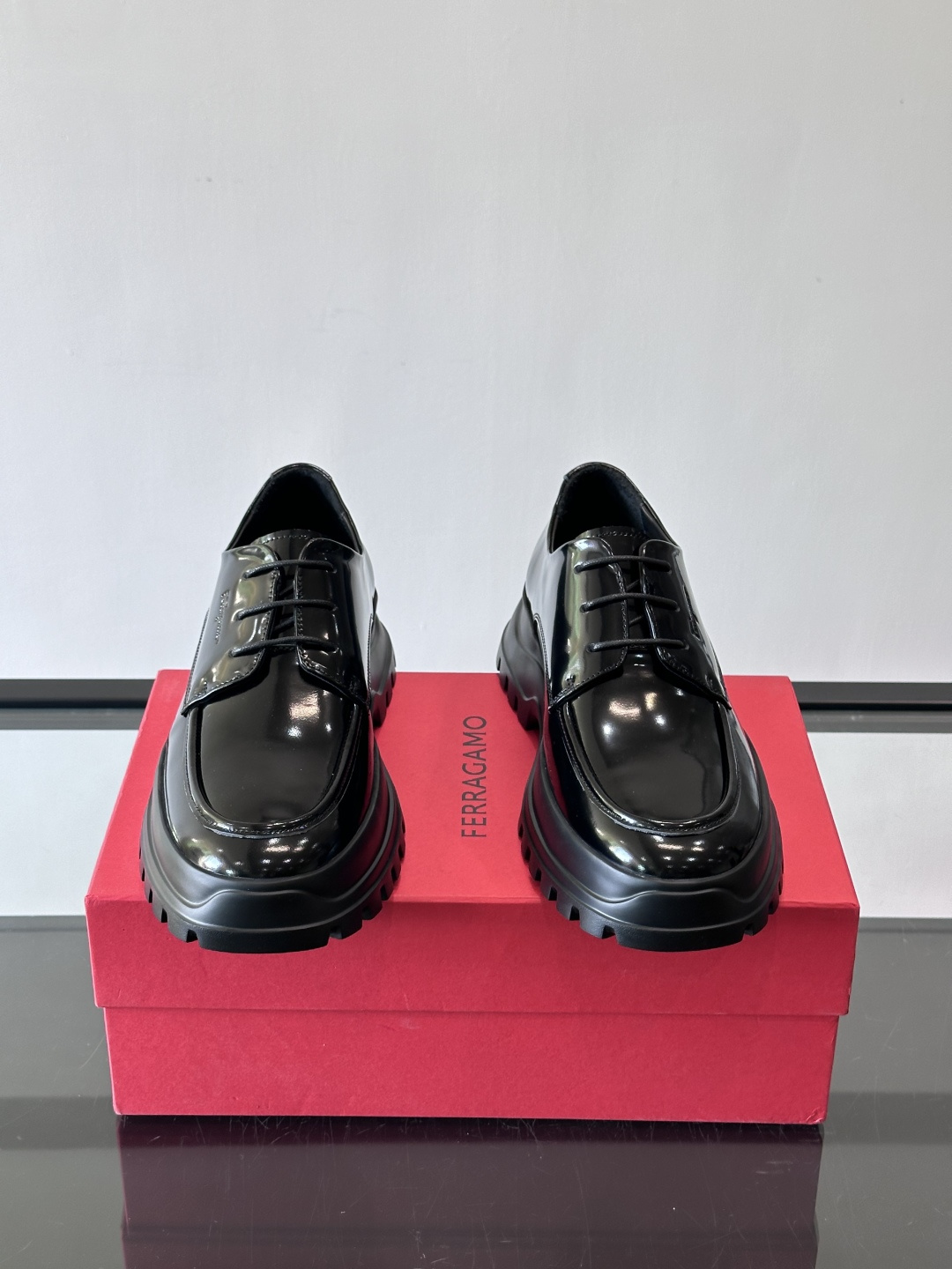 F🆕高端男士正装鞋休闲皮鞋，绅士臻享 型男必备 头层牛皮鞋面 皮质质感一览无余 小牛皮透气内里，橡胶大底