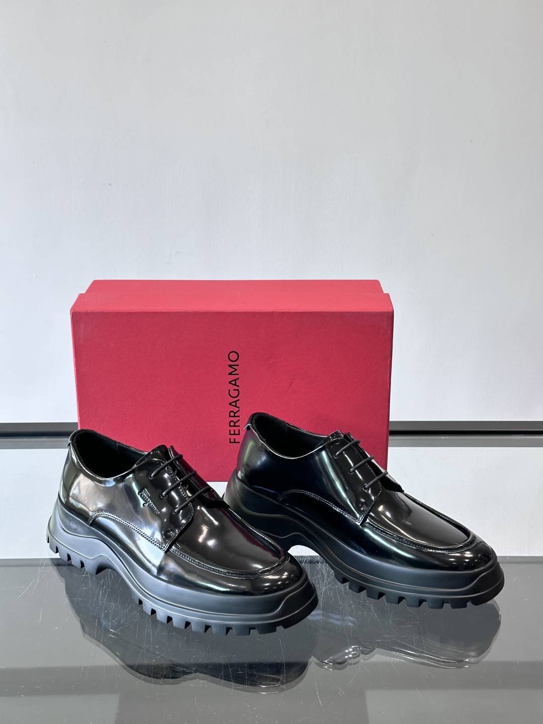 F🆕高端男士正装鞋休闲皮鞋，绅士臻享 型男必备 头层牛皮鞋面 皮质质感一览无余 小牛皮透气内里，橡胶大底