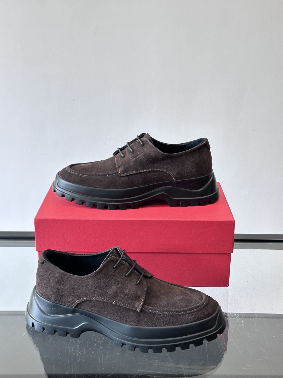 F🆕高端男士正装鞋休闲皮鞋，绅士臻享 型男必备 头层牛皮鞋面 皮质质感一览无余 小牛皮透气内里，橡胶大底