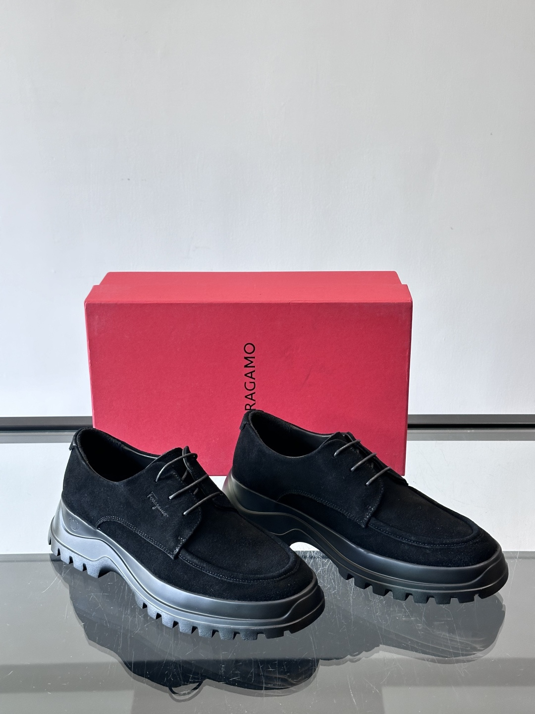 F🆕高端男士正装鞋休闲皮鞋，绅士臻享 型男必备 头层牛皮鞋面 皮质质感一览无余 小牛皮透气内里，橡胶大底