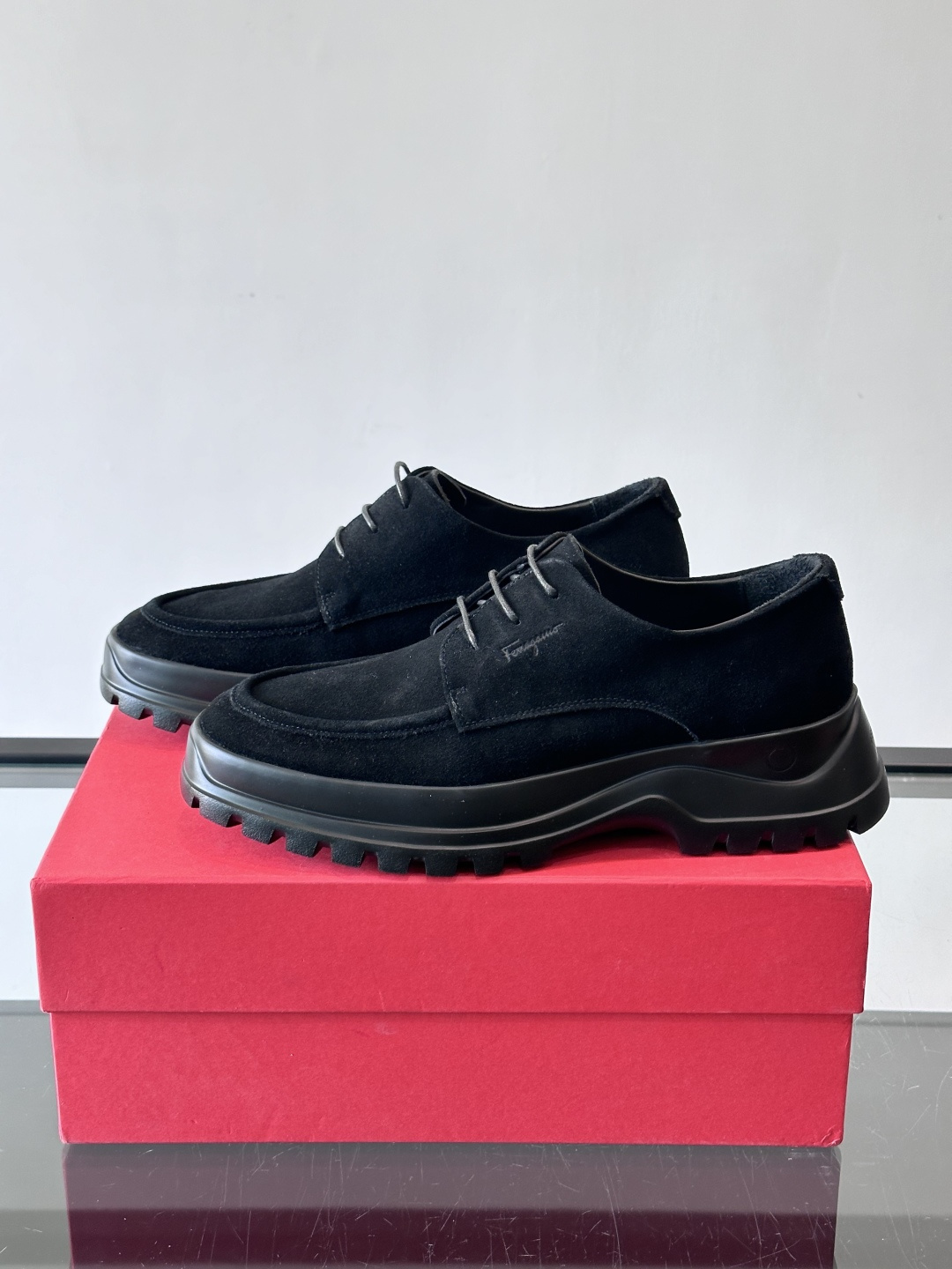 F🆕高端男士正装鞋休闲皮鞋，绅士臻享 型男必备 头层牛皮鞋面 皮质质感一览无余 小牛皮透气内里，橡胶大底