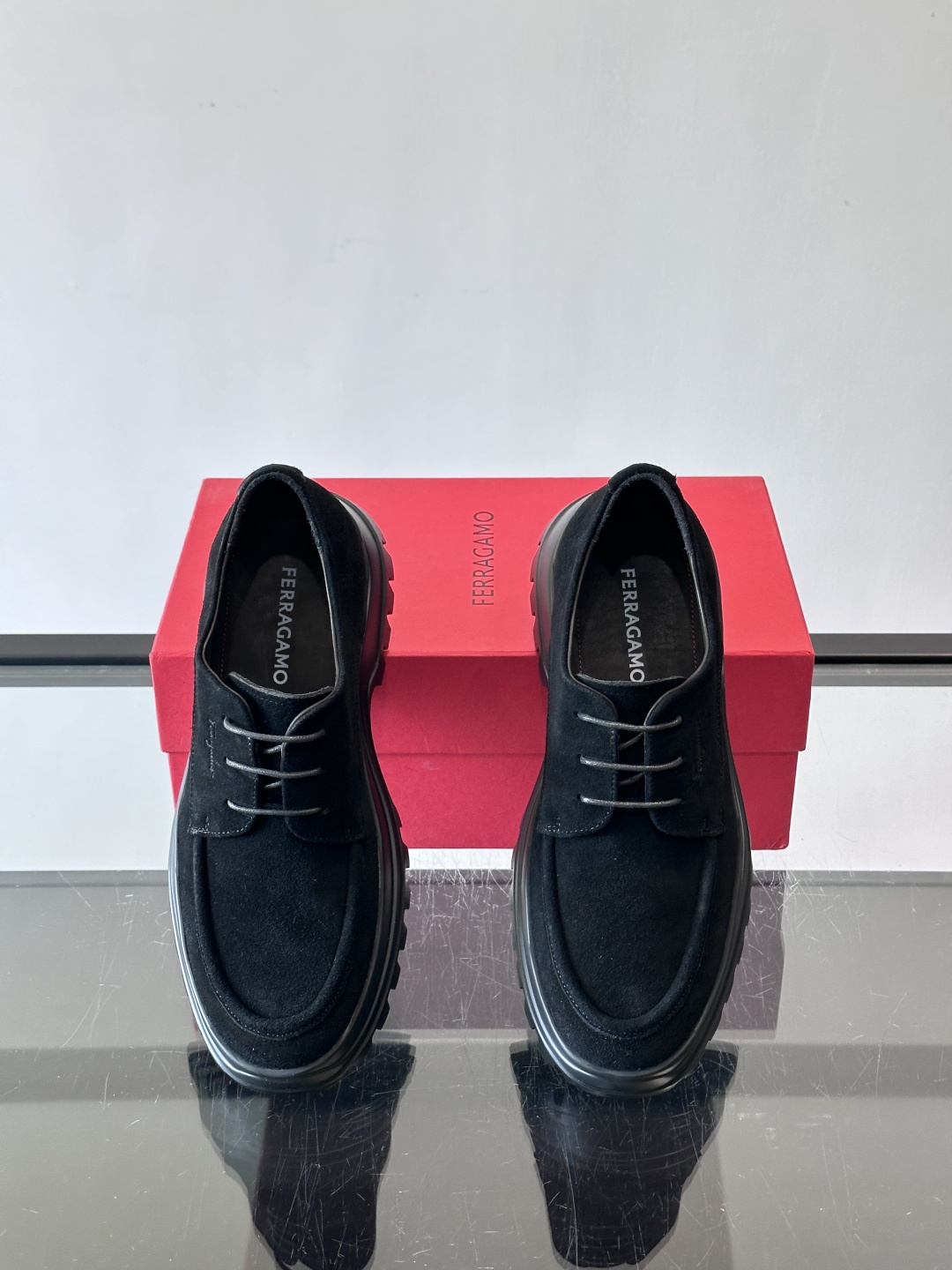 F🆕高端男士正装鞋休闲皮鞋，绅士臻享 型男必备 头层牛皮鞋面 皮质质感一览无余 小牛皮透气内里，橡胶大底