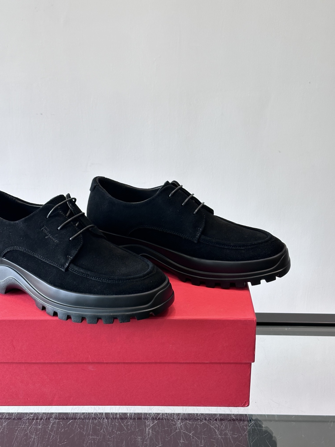 F🆕高端男士正装鞋休闲皮鞋，绅士臻享 型男必备 头层牛皮鞋面 皮质质感一览无余 小牛皮透气内里，橡胶大底