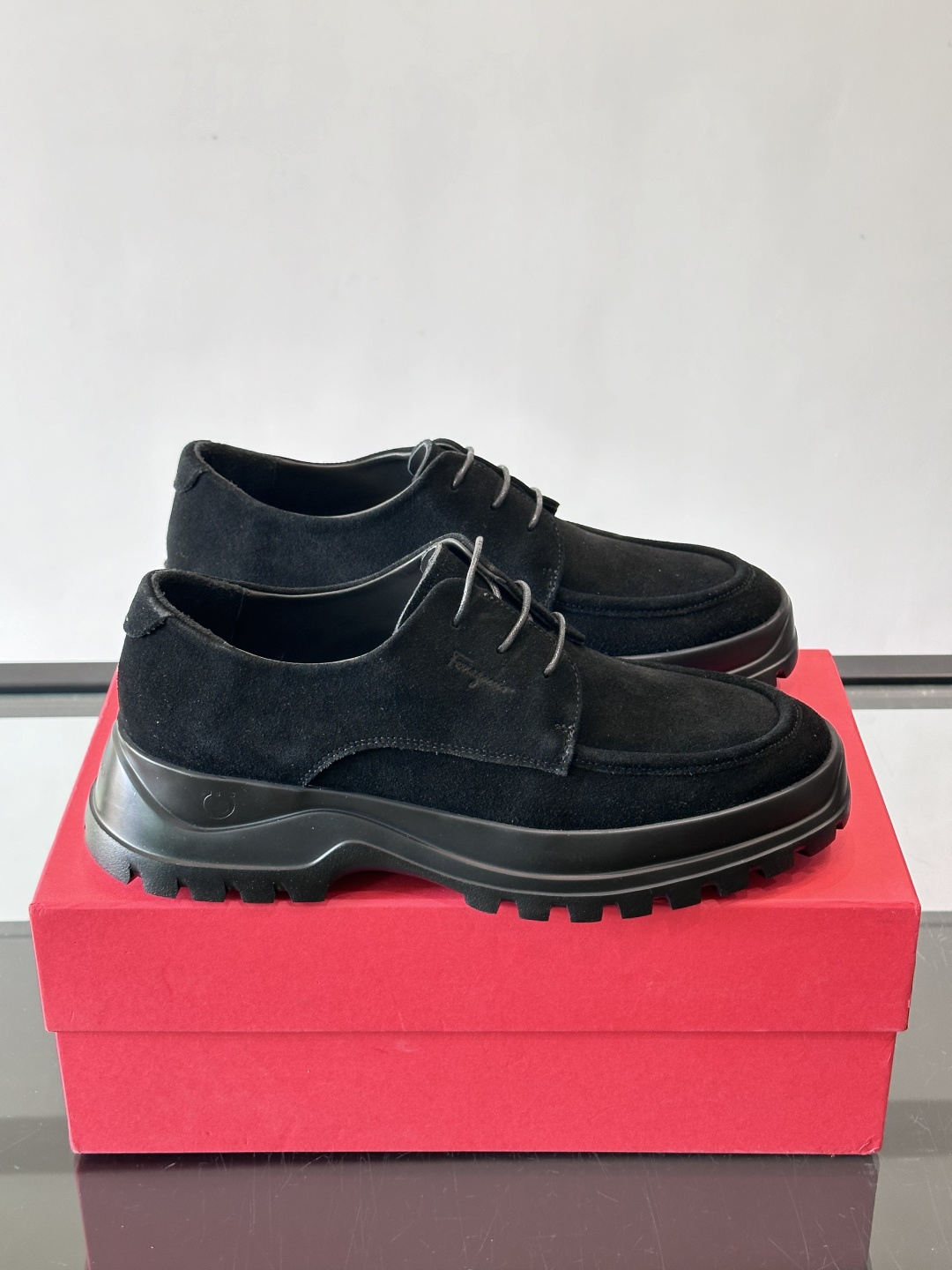 F🆕高端男士正装鞋休闲皮鞋，绅士臻享 型男必备 头层牛皮鞋面 皮质质感一览无余 小牛皮透气内里，橡胶大底