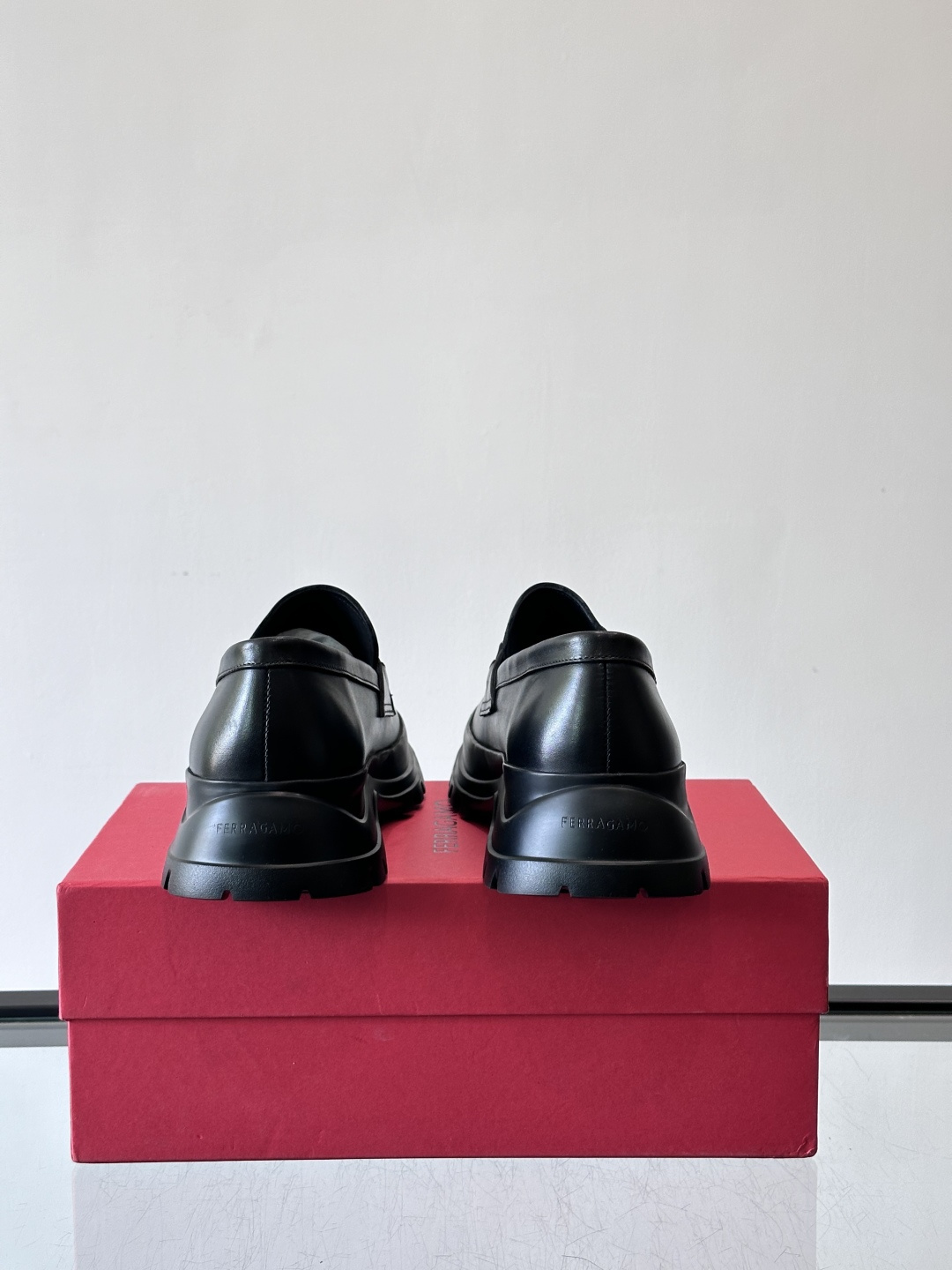 F🆕高端男士正装鞋休闲皮鞋，绅士臻享 型男必备 头层牛皮鞋面 皮质质感一览无余 小牛皮透气内里，橡胶大底