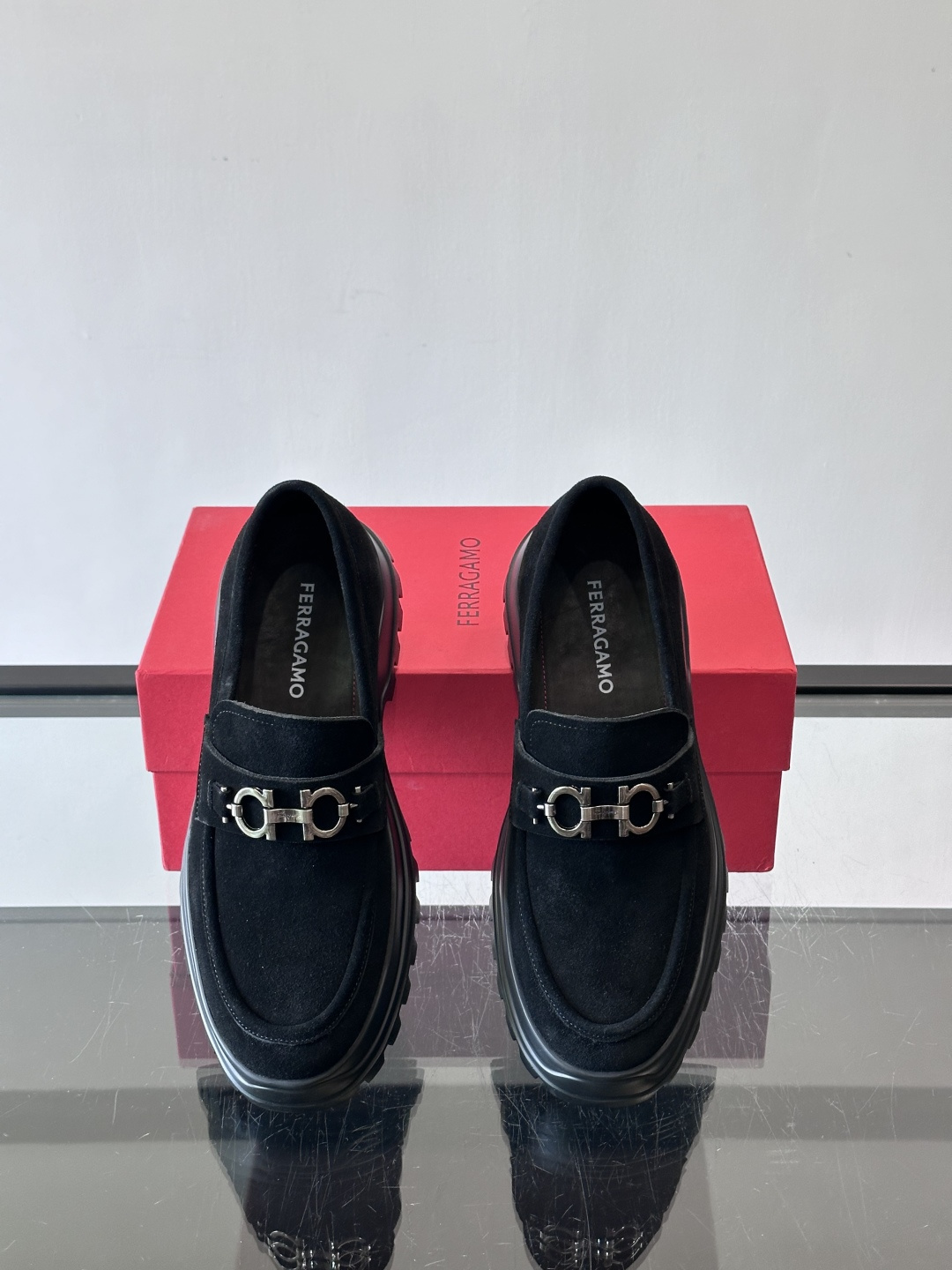 F🆕高端男士正装鞋休闲皮鞋，绅士臻享 型男必备 头层牛皮鞋面 皮质质感一览无余 小牛皮透气内里，橡胶大底