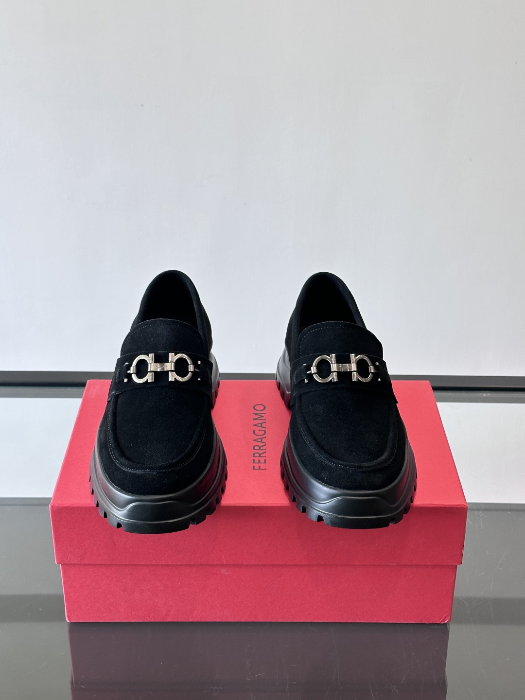 F🆕高端男士正装鞋休闲皮鞋，绅士臻享 型男必备 头层牛皮鞋面 皮质质感一览无余 小牛皮透气内里，橡胶大底