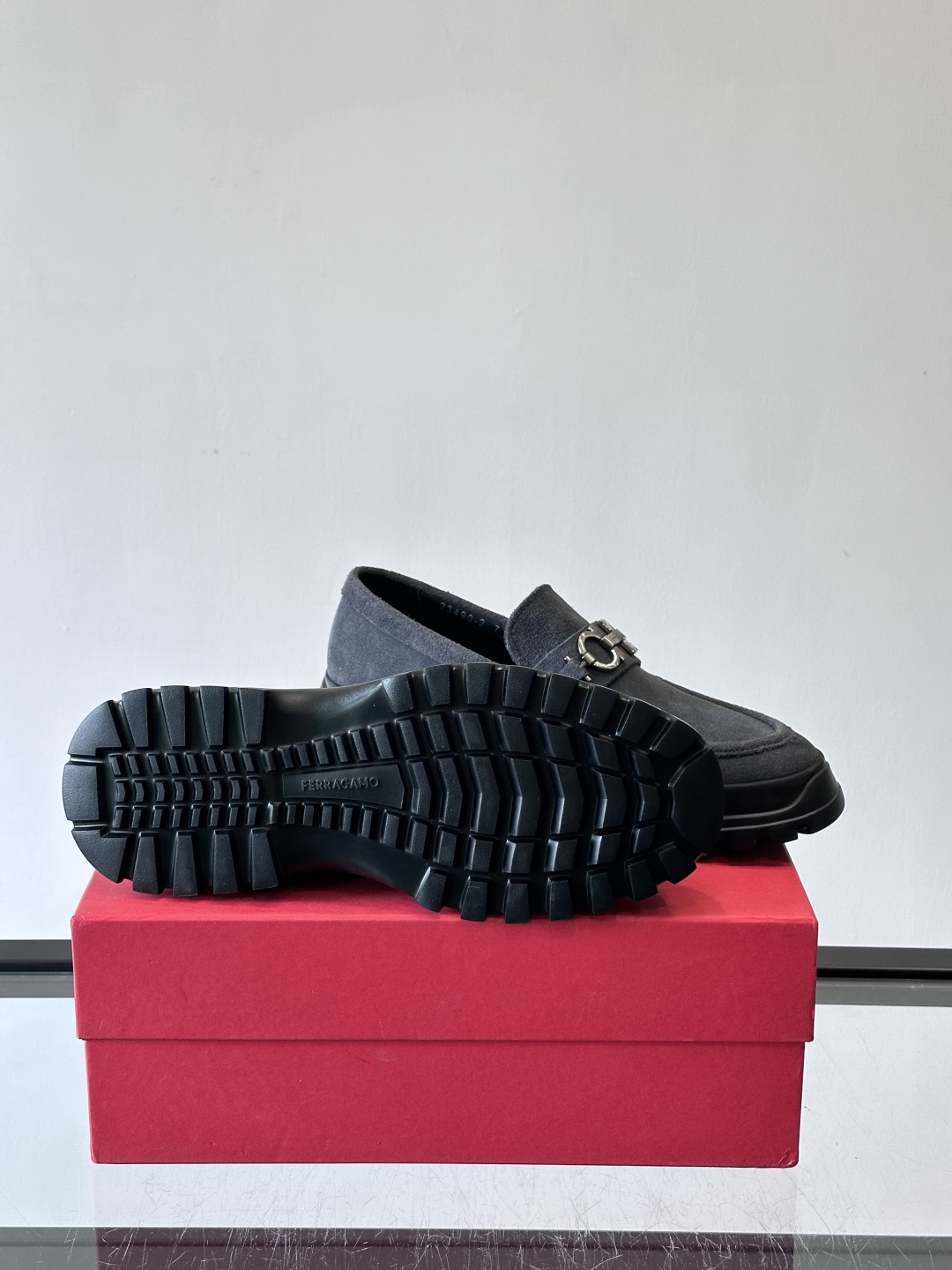 F🆕高端男士正装鞋休闲皮鞋，绅士臻享 型男必备 头层牛皮鞋面 皮质质感一览无余 小牛皮透气内里，橡胶大底