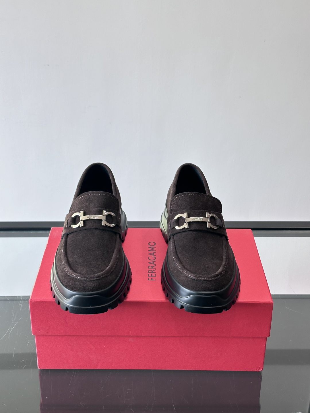 F🆕高端男士正装鞋休闲皮鞋，绅士臻享 型男必备 头层牛皮鞋面 皮质质感一览无余 小牛皮透气内里，橡胶大底