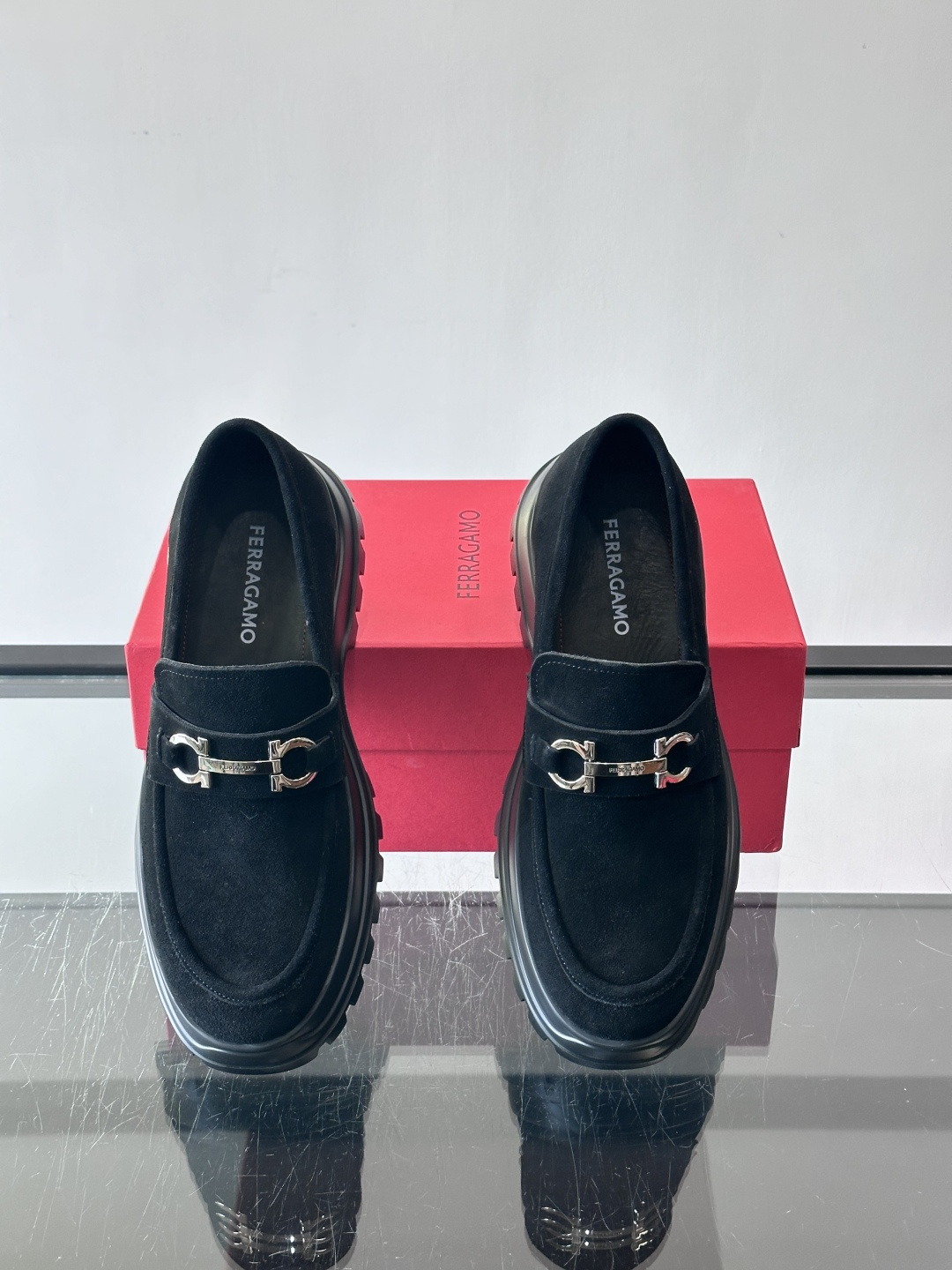 F🆕高端男士正装鞋休闲皮鞋，绅士臻享 型男必备 头层牛皮鞋面 皮质质感一览无余 小牛皮透气内里，橡胶大底