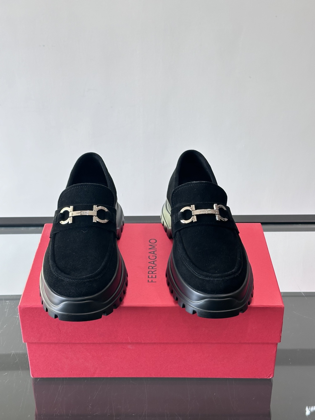 F🆕高端男士正装鞋休闲皮鞋，绅士臻享 型男必备 头层牛皮鞋面 皮质质感一览无余 小牛皮透气内里，橡胶大底