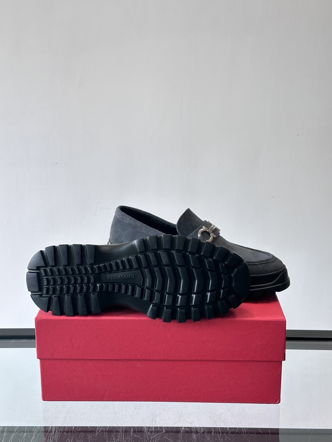 F🆕高端男士正装鞋休闲皮鞋，绅士臻享 型男必备 头层牛皮鞋面 皮质质感一览无余 小牛皮透气内里，橡胶大底