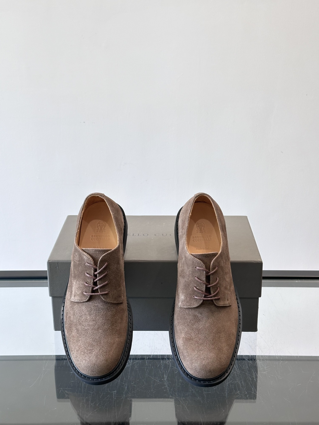 Brunello Cucinelli 高端男士休闲皮鞋，原版进口皮料打造，此款鞋型堪称经典，永不过时！真