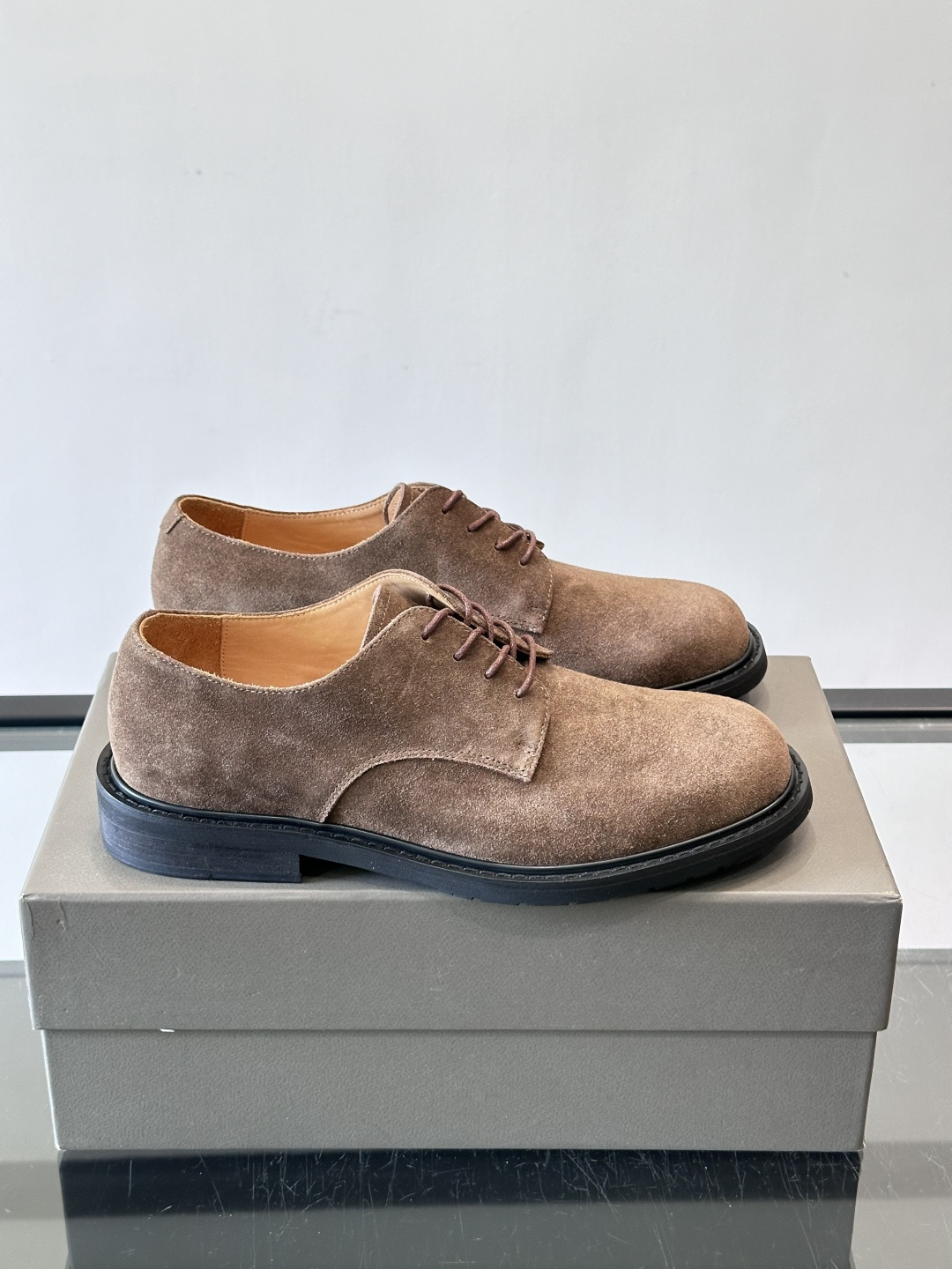 Brunello Cucinelli 高端男士休闲皮鞋，原版进口皮料打造，此款鞋型堪称经典，永不过时！真