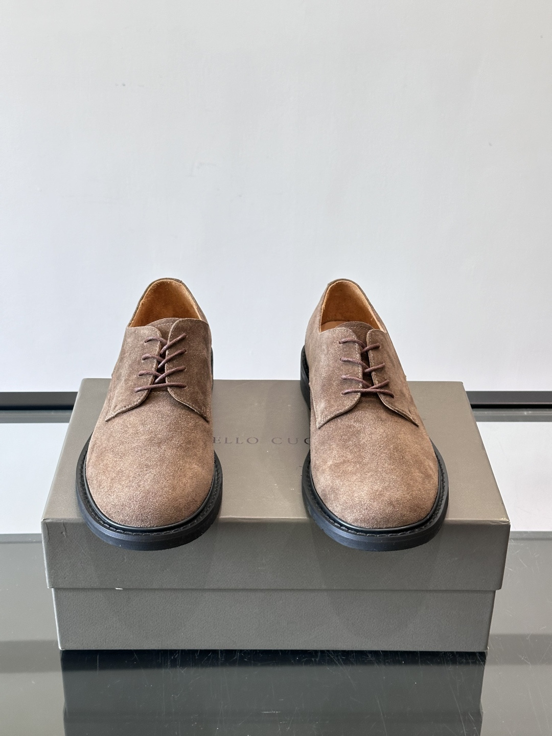 Brunello Cucinelli 高端男士休闲皮鞋，原版进口皮料打造，此款鞋型堪称经典，永不过时！真