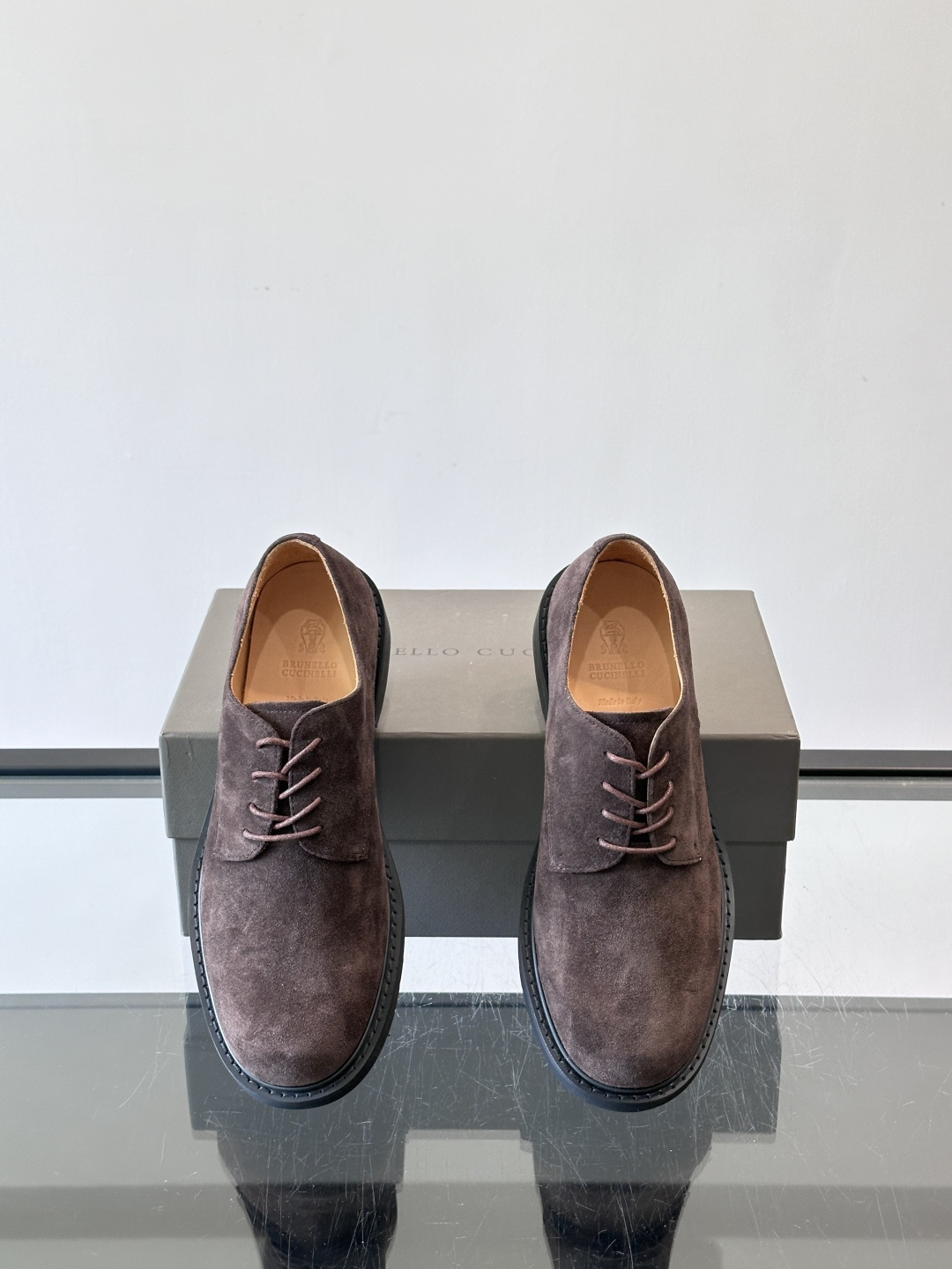 Brunello Cucinelli 高端男士休闲皮鞋，原版进口皮料打造，此款鞋型堪称经典，永不过时！真