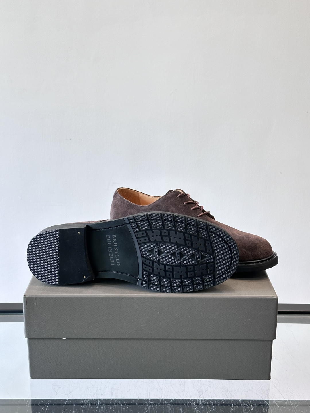 Brunello Cucinelli 高端男士休闲皮鞋，原版进口皮料打造，此款鞋型堪称经典，永不过时！真