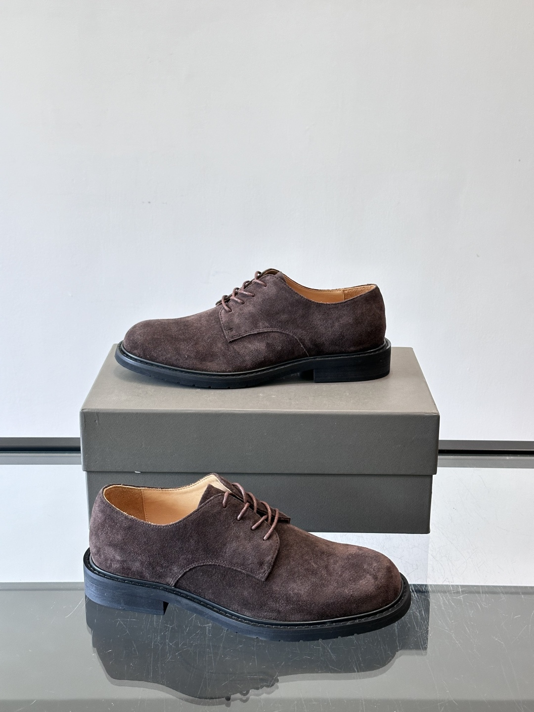 Brunello Cucinelli 高端男士休闲皮鞋，原版进口皮料打造，此款鞋型堪称经典，永不过时！真