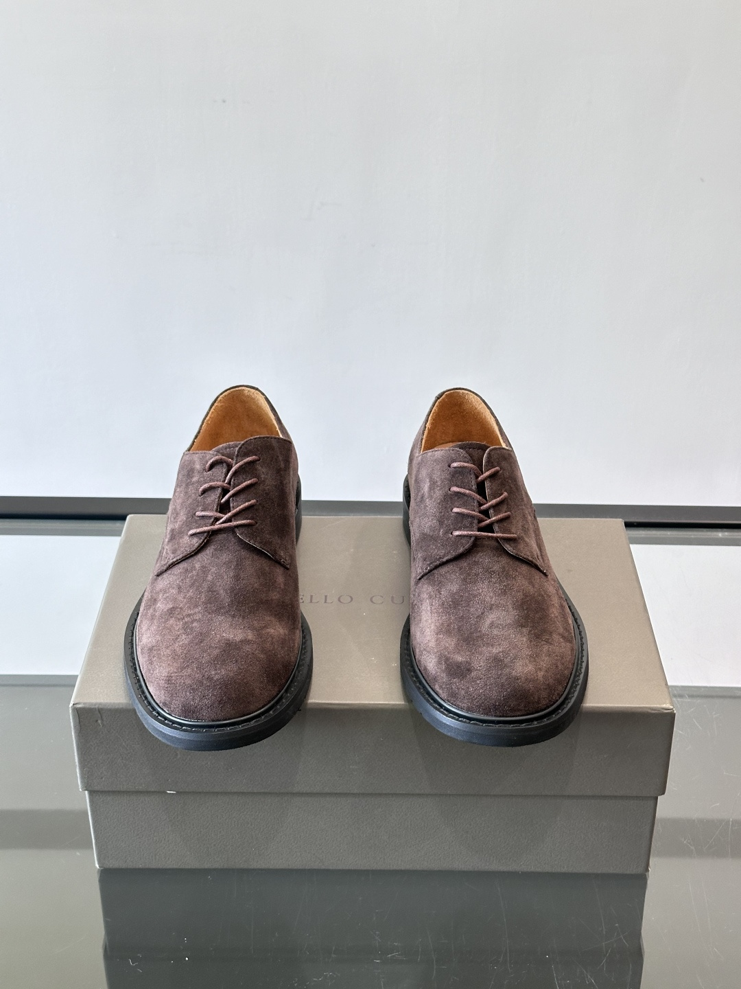 Brunello Cucinelli 高端男士休闲皮鞋，原版进口皮料打造，此款鞋型堪称经典，永不过时！真