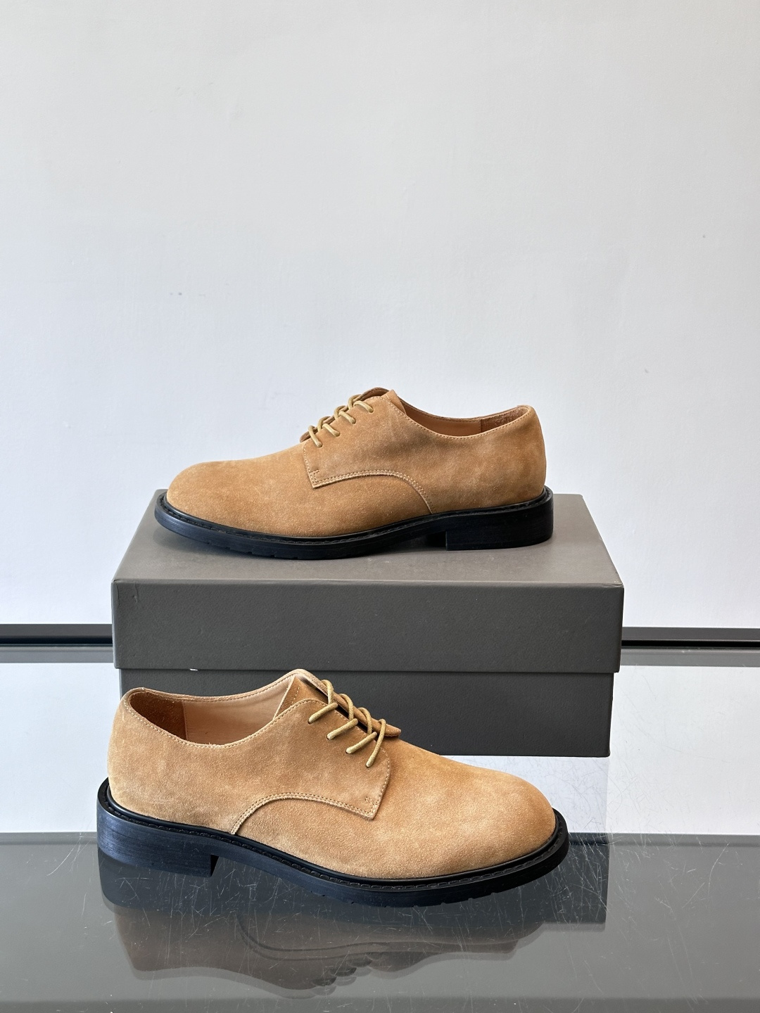 Brunello Cucinelli 高端男士休闲皮鞋，原版进口皮料打造，此款鞋型堪称经典，永不过时！真