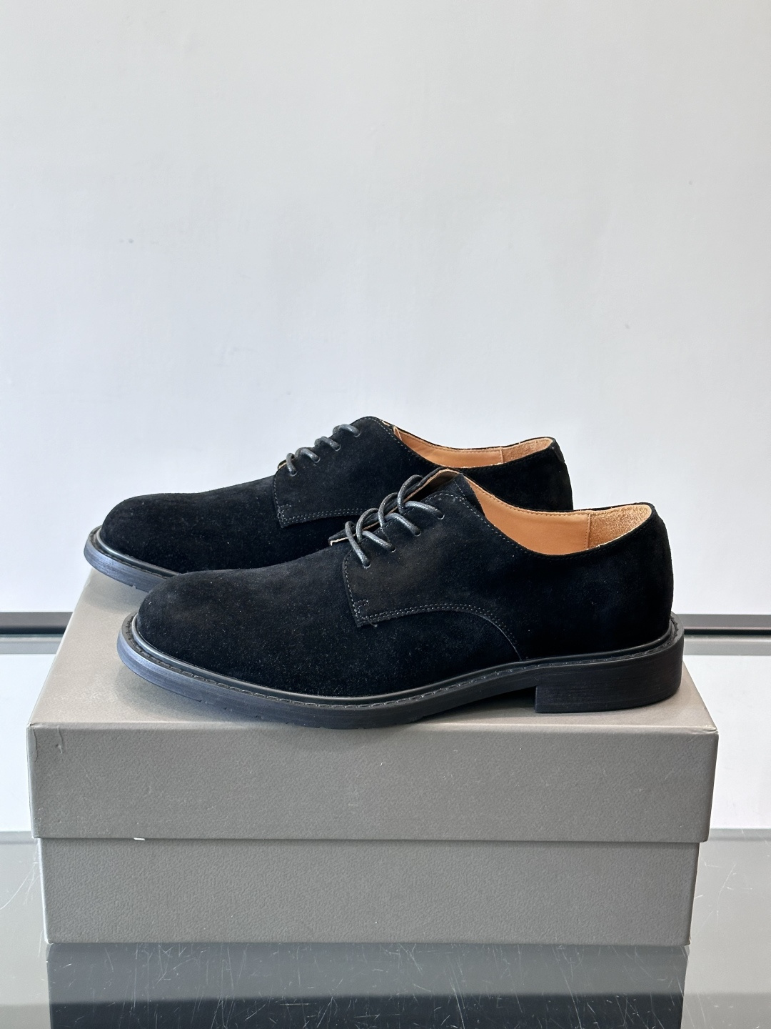 Brunello Cucinelli 高端男士休闲皮鞋，原版进口皮料打造，此款鞋型堪称经典，永不过时！真