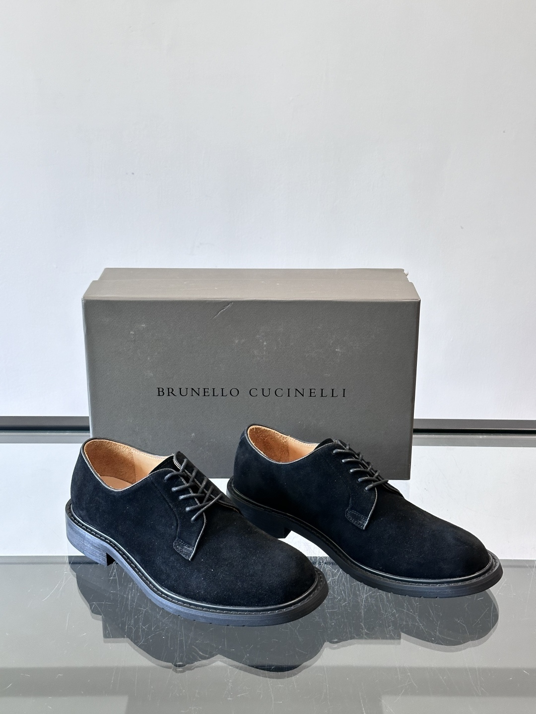 Brunello Cucinelli 高端男士休闲皮鞋，原版进口皮料打造，此款鞋型堪称经典，永不过时！真