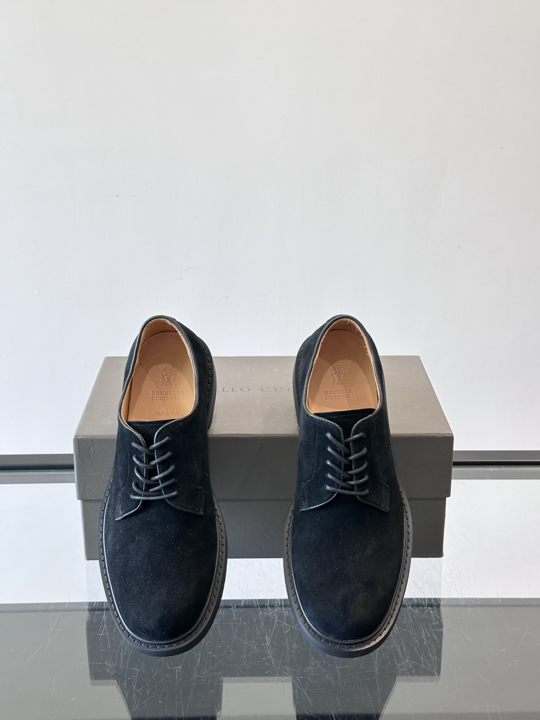 Brunello Cucinelli 高端男士休闲皮鞋，原版进口皮料打造，此款鞋型堪称经典，永不过时！真