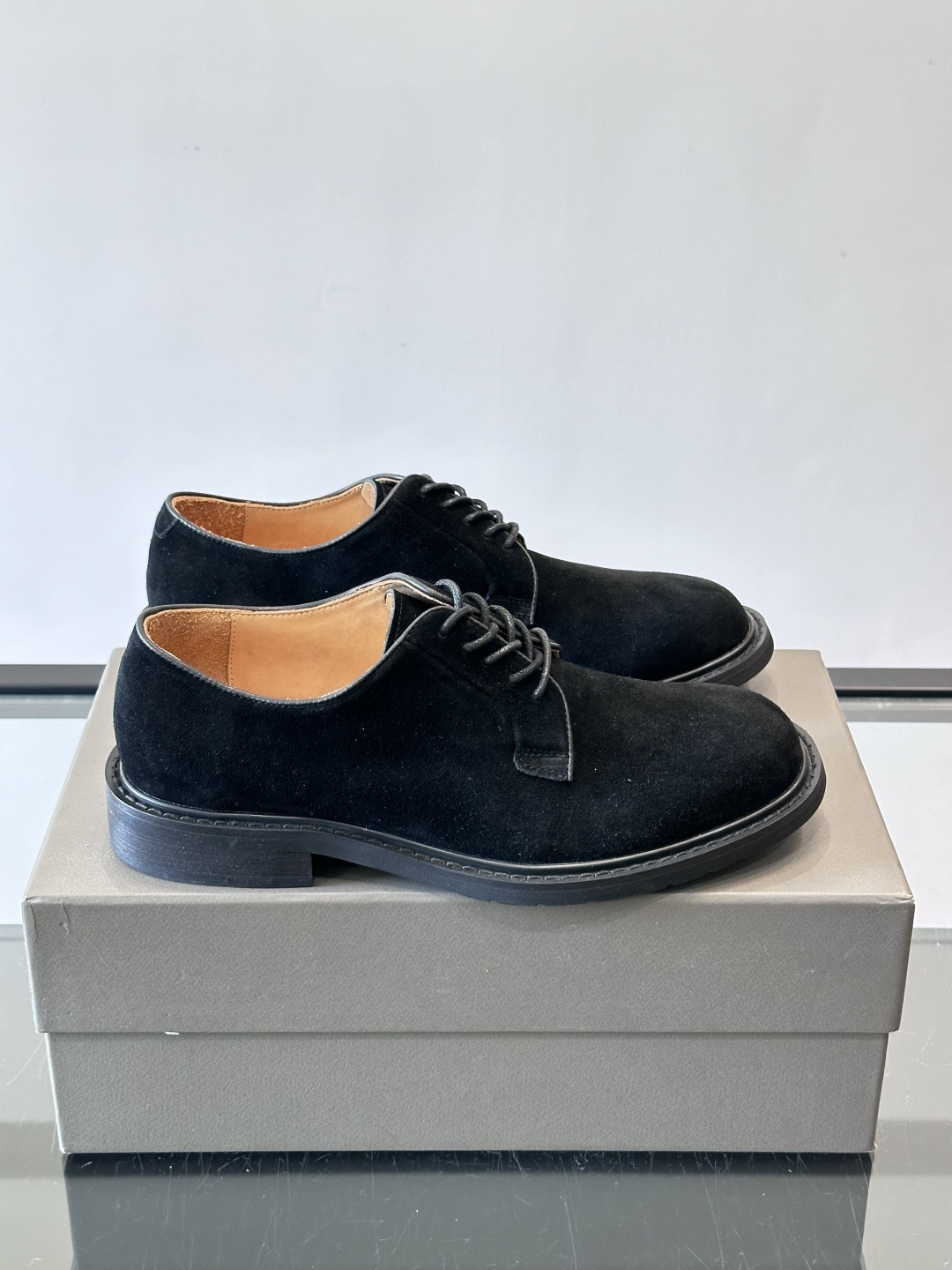 Brunello Cucinelli 高端男士休闲皮鞋，原版进口皮料打造，此款鞋型堪称经典，永不过时！真