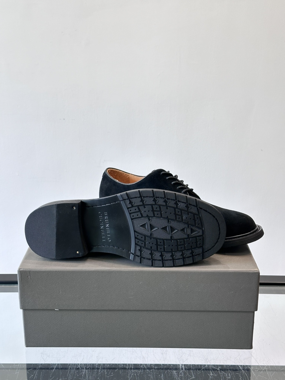 Brunello Cucinelli 高端男士休闲皮鞋，原版进口皮料打造，此款鞋型堪称经典，永不过时！真