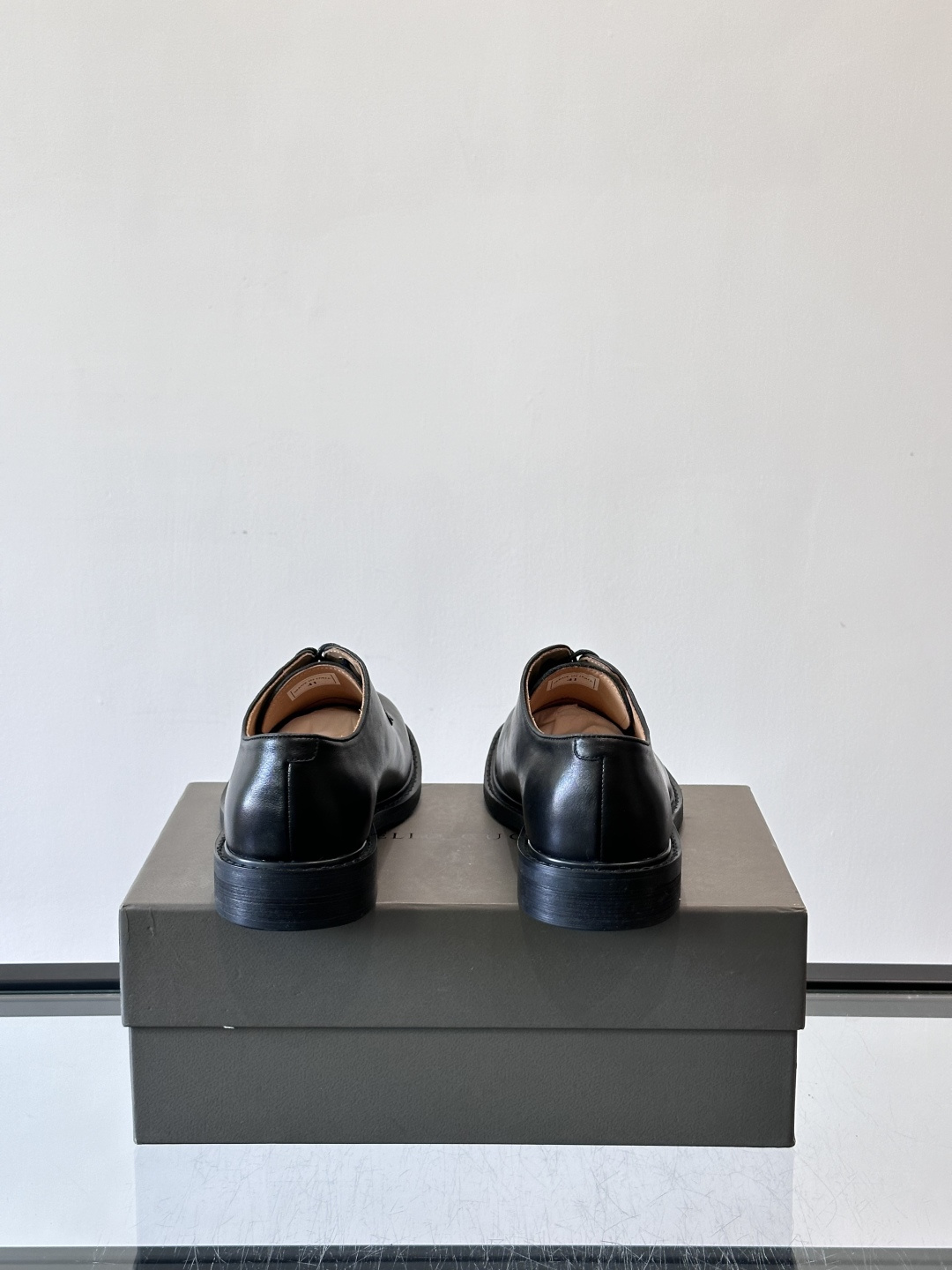 Brunello Cucinelli 高端男士休闲皮鞋，原版进口皮料打造，此款鞋型堪称经典，永不过时！真