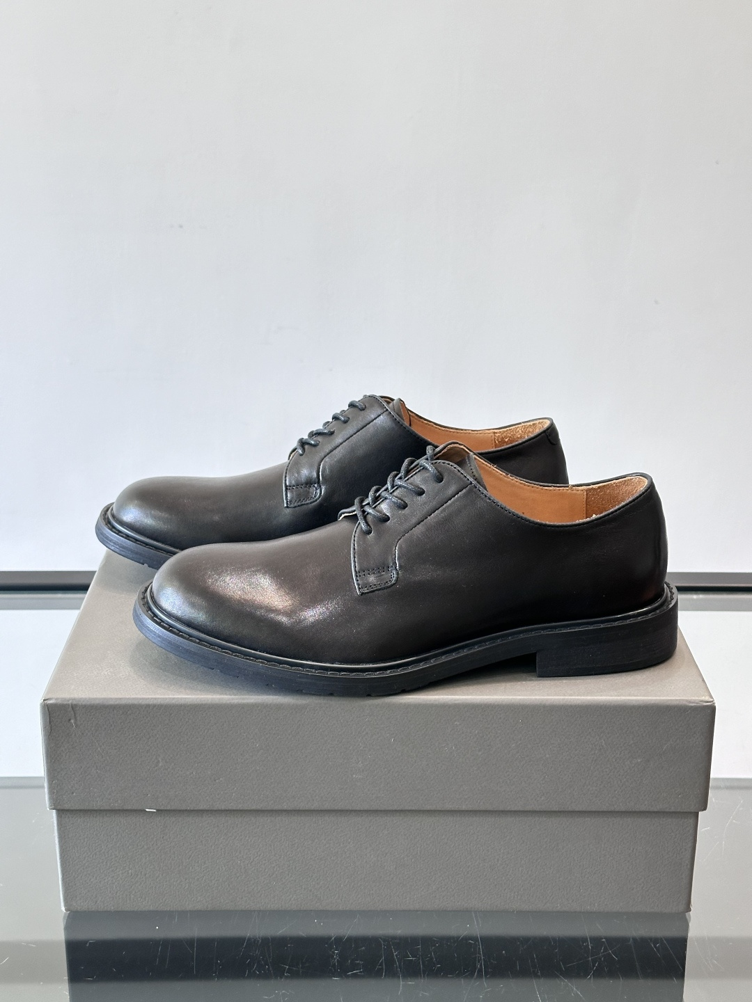 Brunello Cucinelli 高端男士休闲皮鞋，原版进口皮料打造，此款鞋型堪称经典，永不过时！真