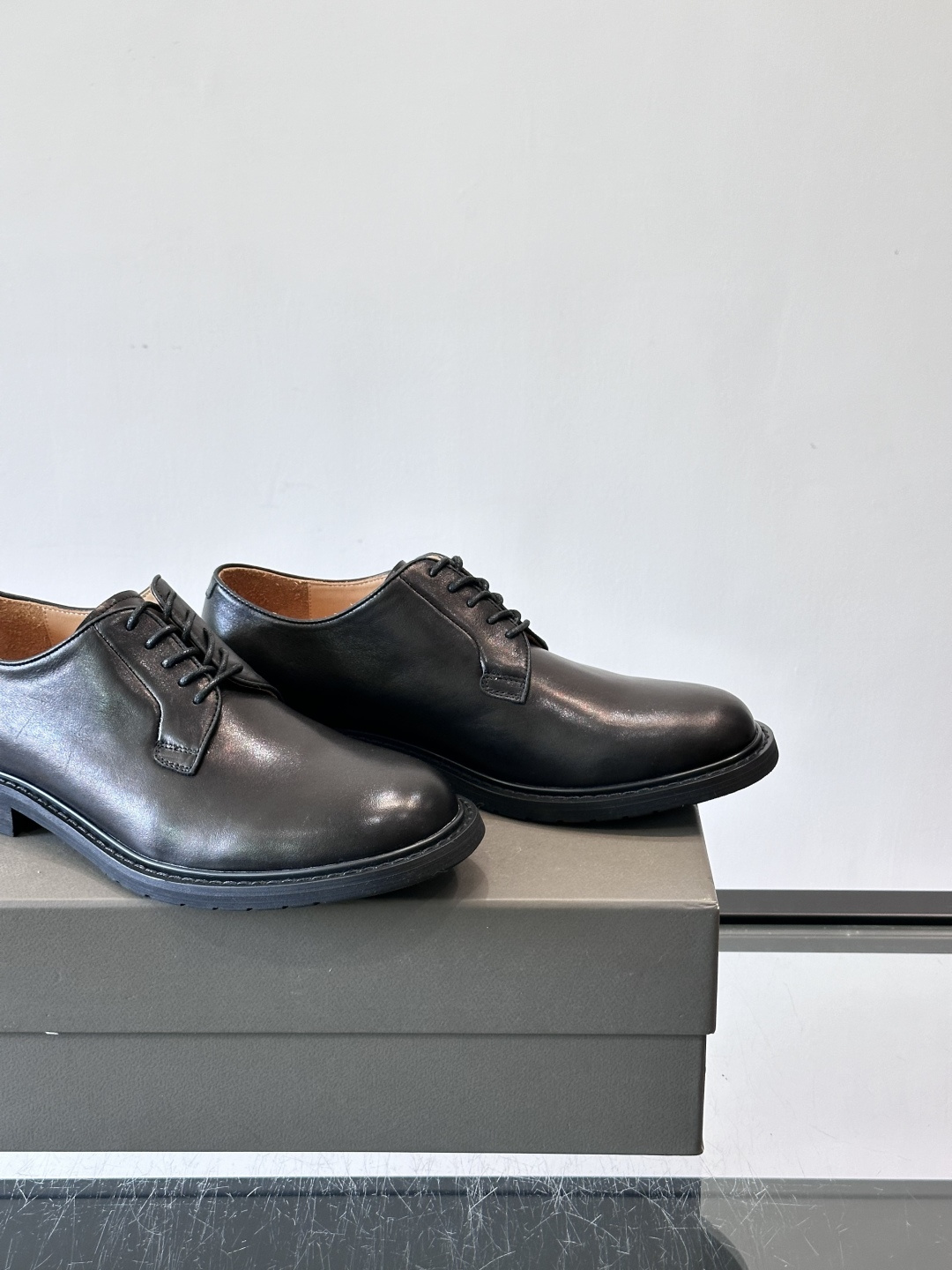 Brunello Cucinelli 高端男士休闲皮鞋，原版进口皮料打造，此款鞋型堪称经典，永不过时！真