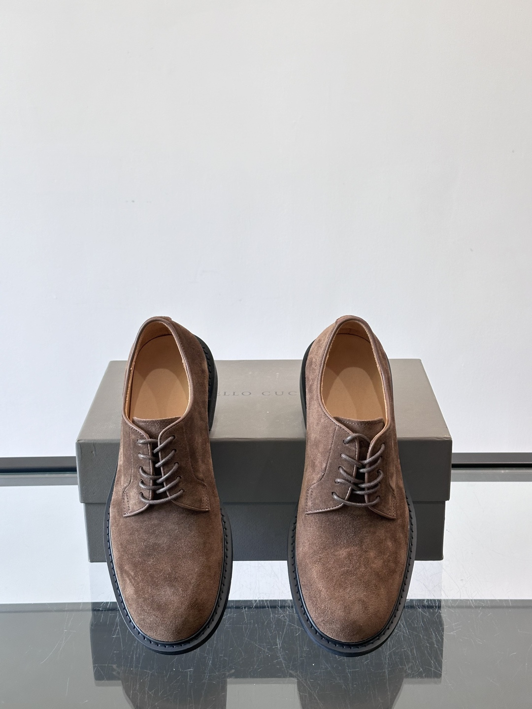 Brunello Cucinelli 高端男士休闲皮鞋，原版进口皮料打造，此款鞋型堪称经典，永不过时！真